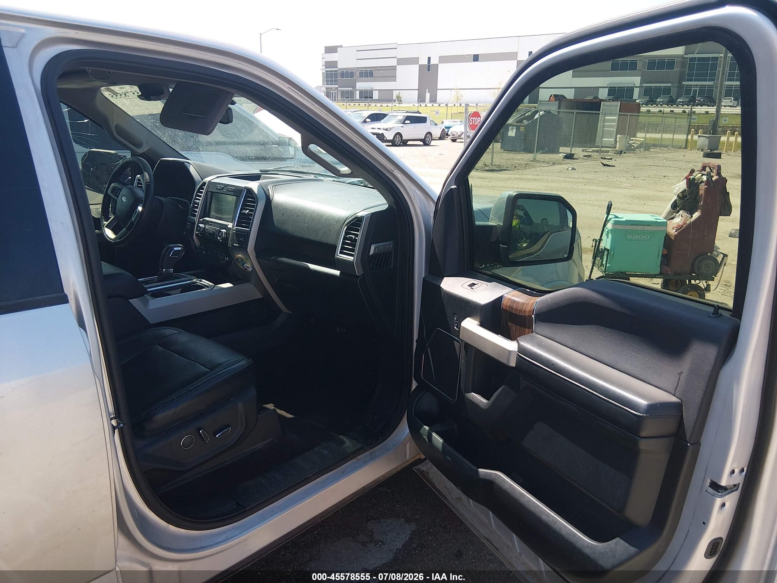 2015 Ford F-150 Lariat Silver vin: 1FTEW1CG4FKE15046