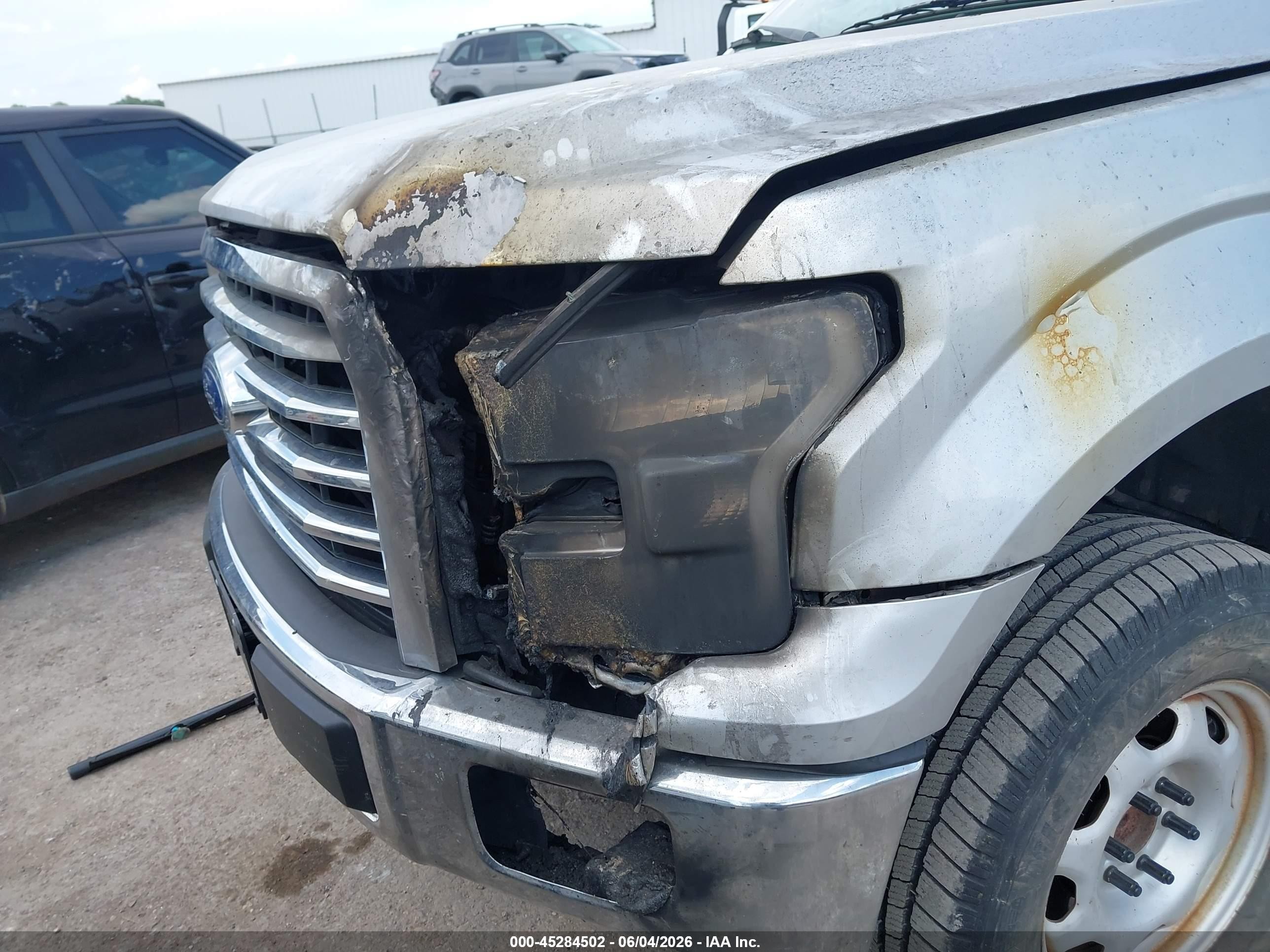 2015 Ford F-150 Xlt Silver vin: 1FTEW1CG7FKE84992