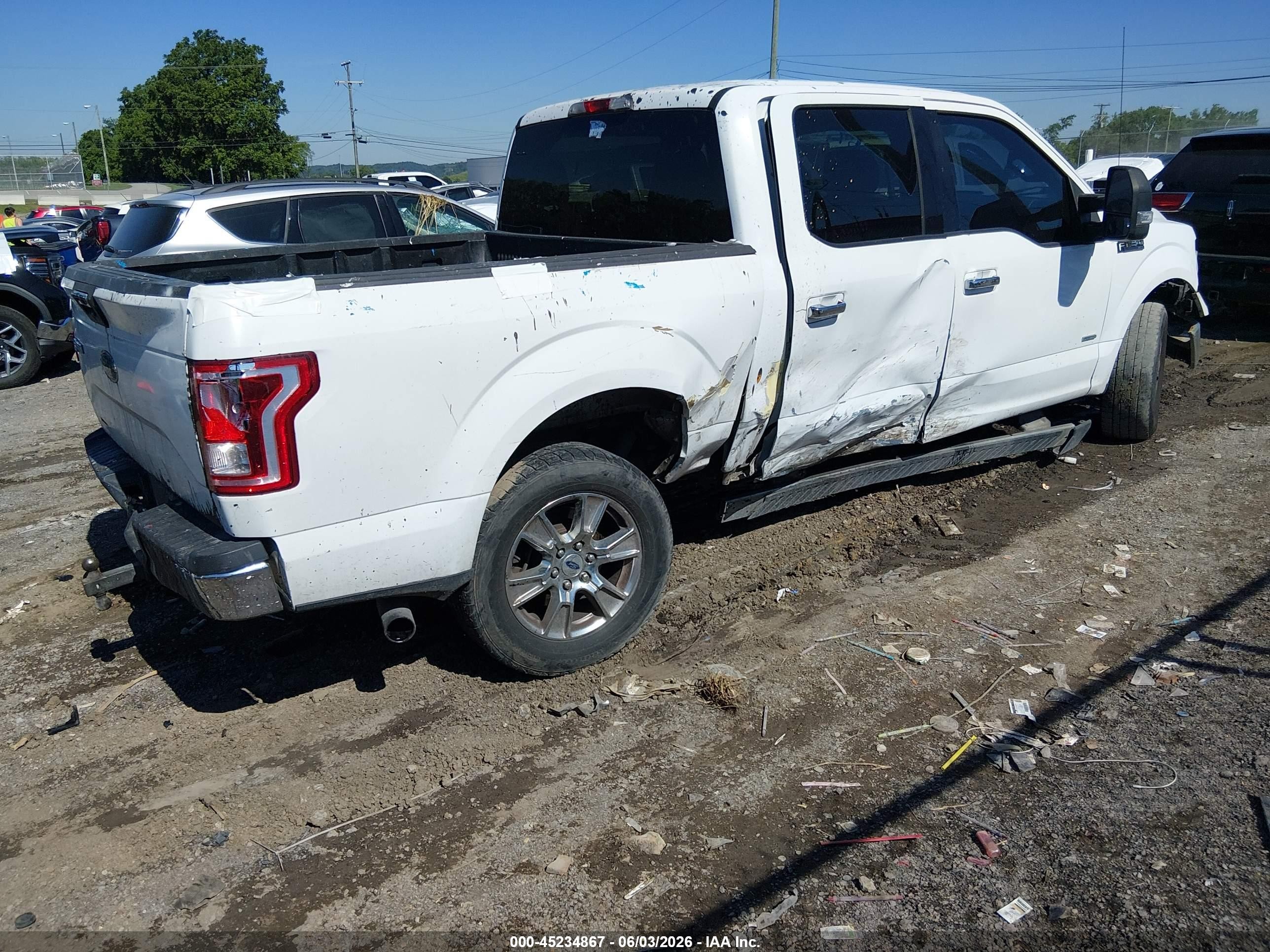 2015 Ford F-150 Xlt White vin: 1FTEW1CG8FKE13347
