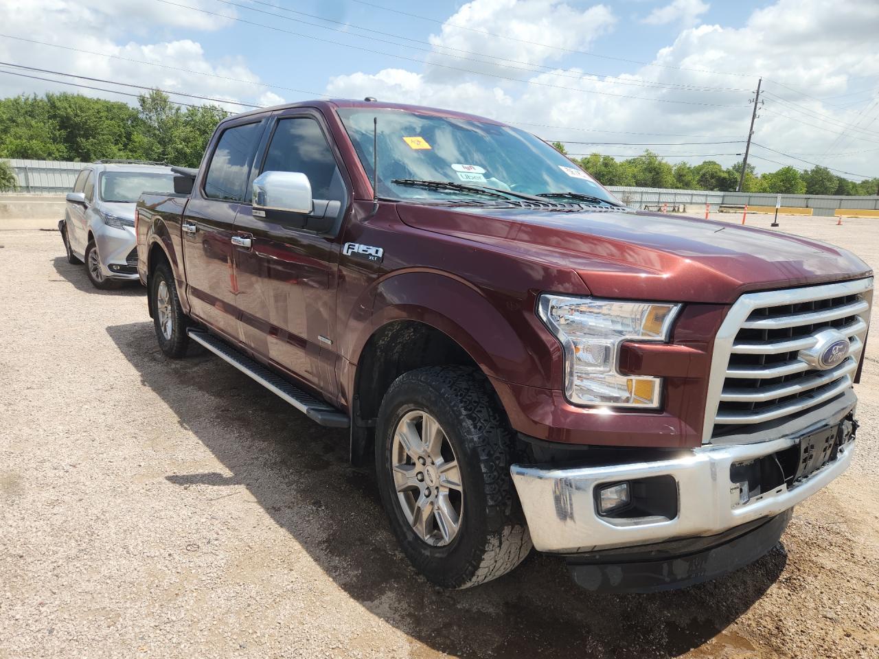 2015 Ford F150 Supercrew Burgundy vin: 1FTEW1CG8FKF15313 Damage: Right Front Tire, Worn, Replacement Required