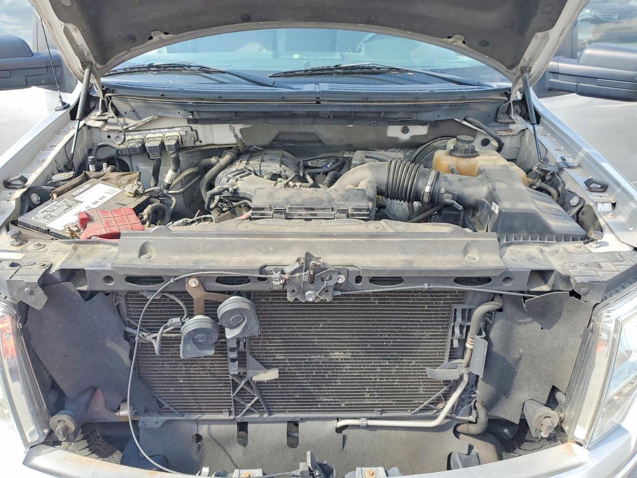 2012 Ford F150 Supercrew Silver vin: 1FTEW1CM0CFB26353