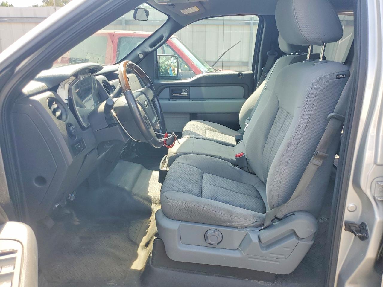 2014 Ford F150 Supercrew Silver vin: 1FTEW1CM0EKG33909
