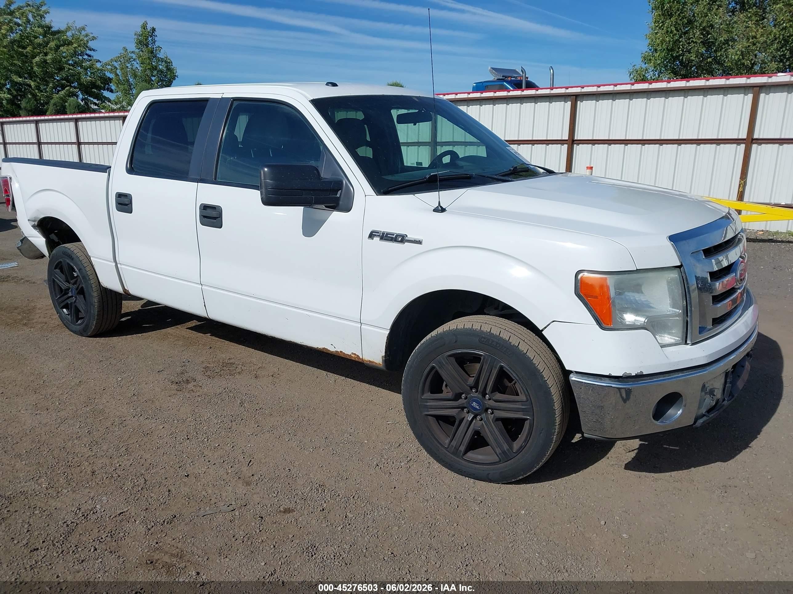 2011 Ford F150 Supercrew White vin: 1FTEW1CM1BFA52598
