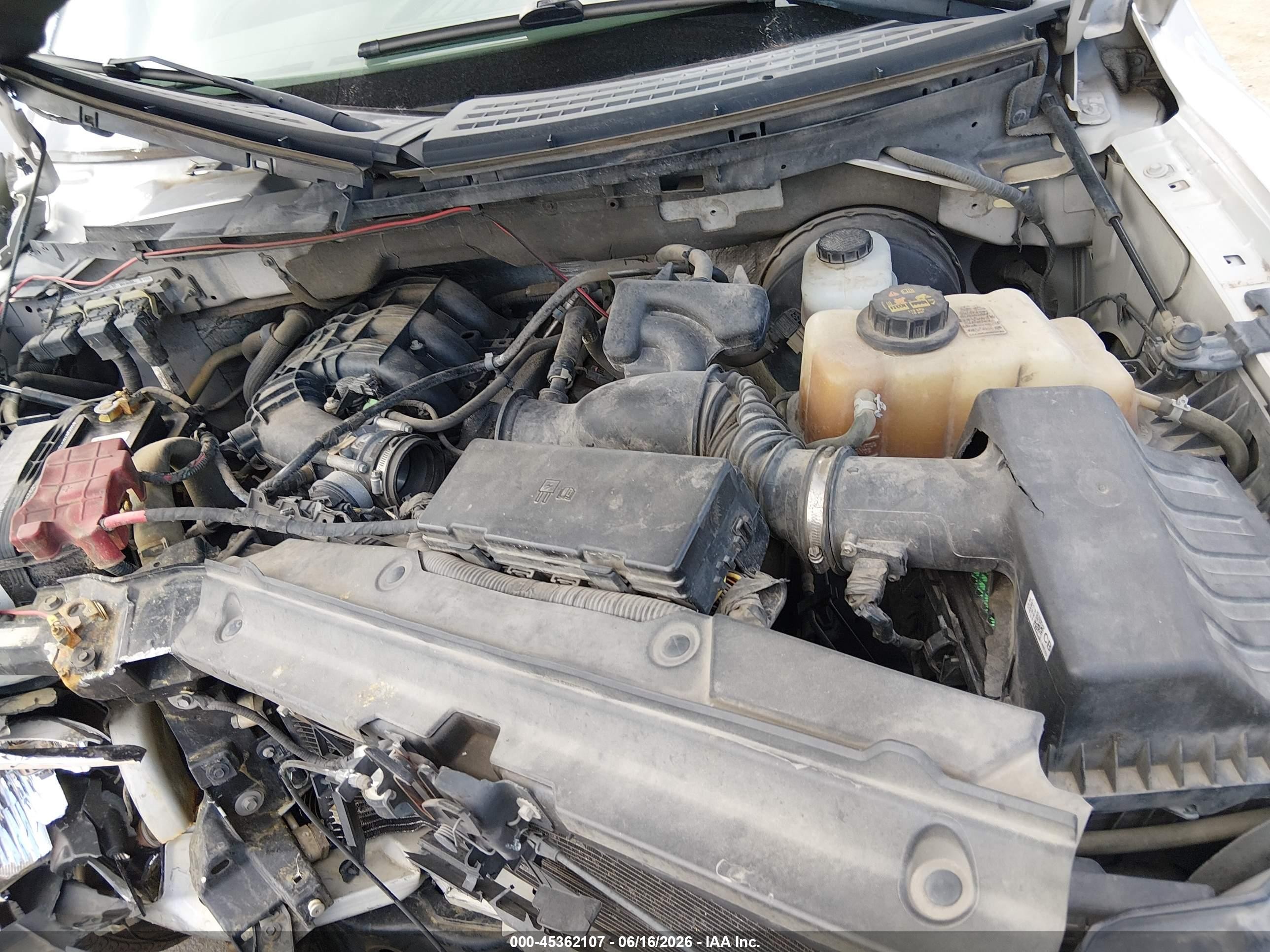 2013 Ford F-150 Xlt Silver vin: 1FTEW1CM1DFB19008