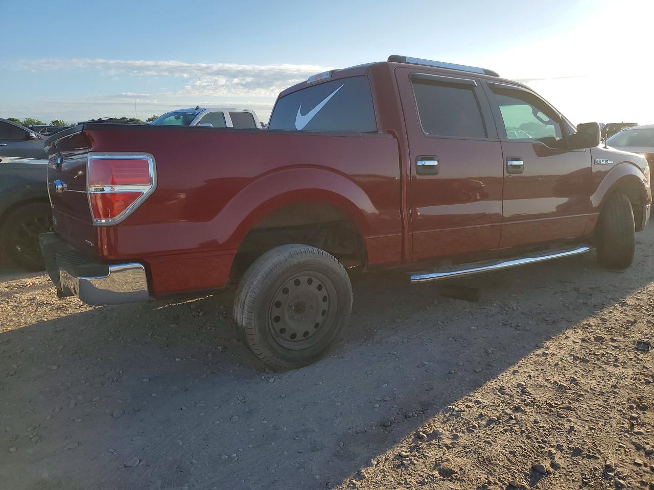 2013 Ford F150 Supercrew Maroon vin: 1FTEW1CM1DFE03660
