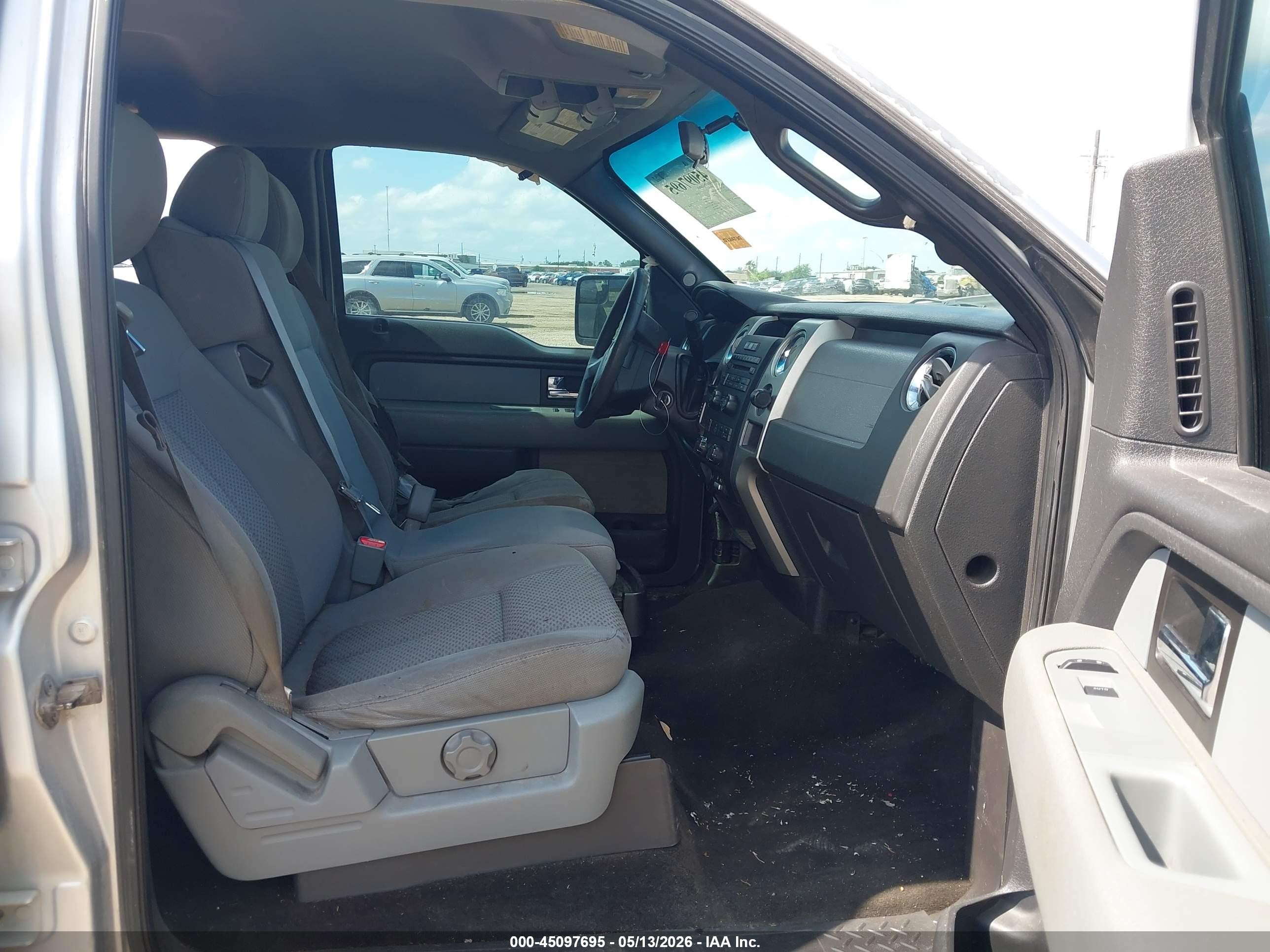 2014 Ford F-150 Xlt Silver vin: 1FTEW1CM1EFA48684