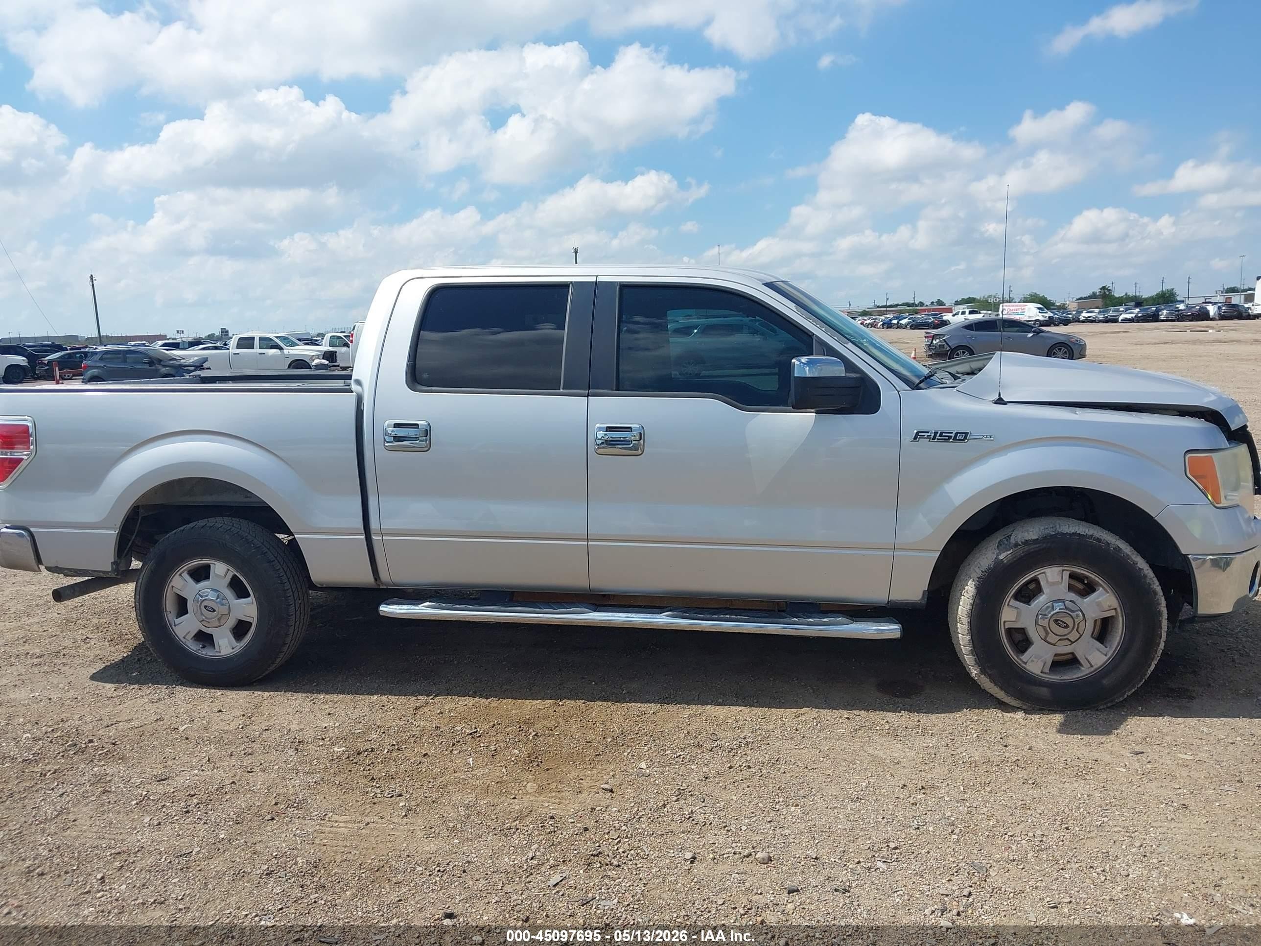 2014 Ford F-150 Xlt Silver vin: 1FTEW1CM1EFA48684