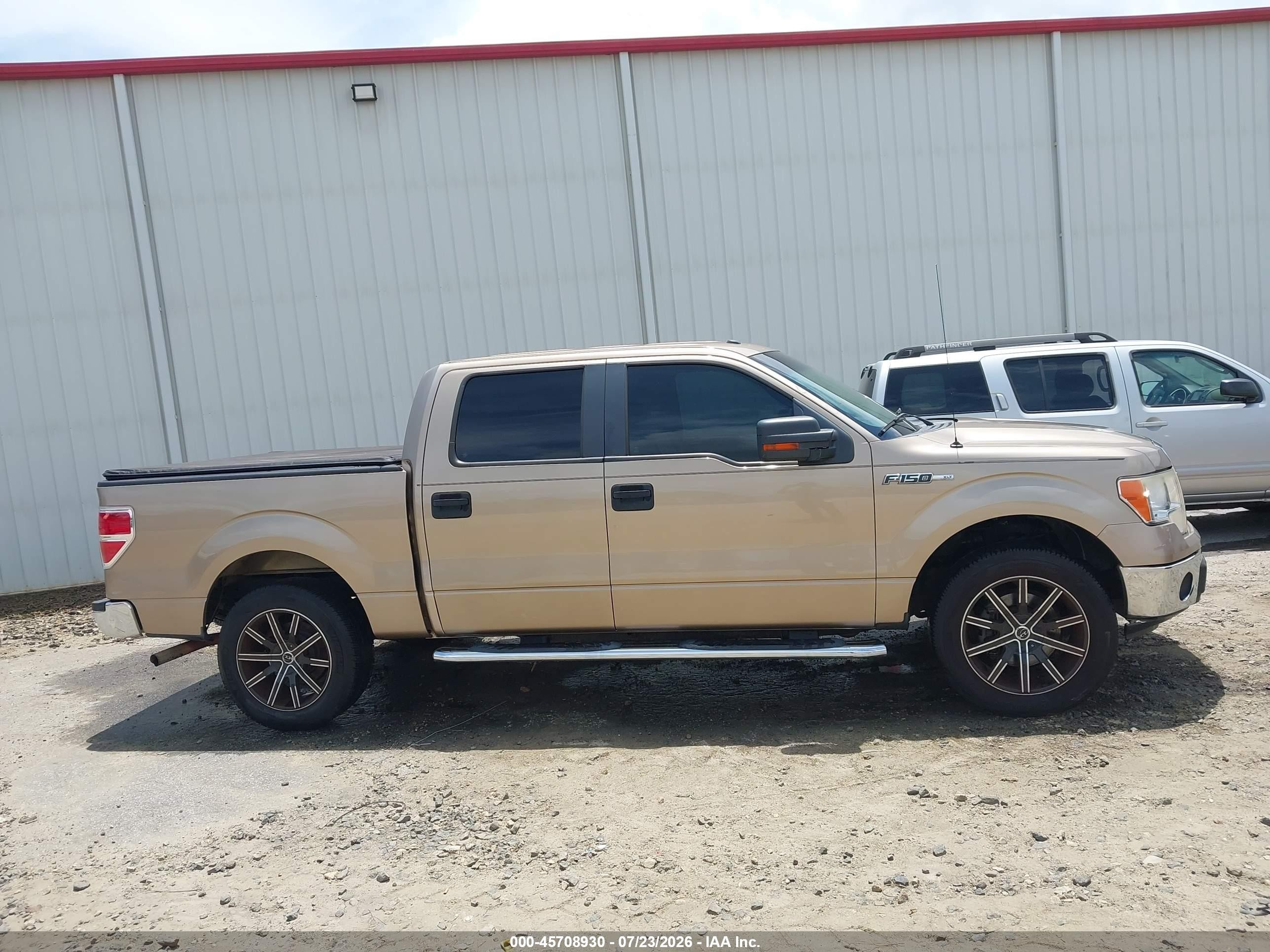 2013 Ford F-150 Xlt Gold vin: 1FTEW1CM2DFD77733