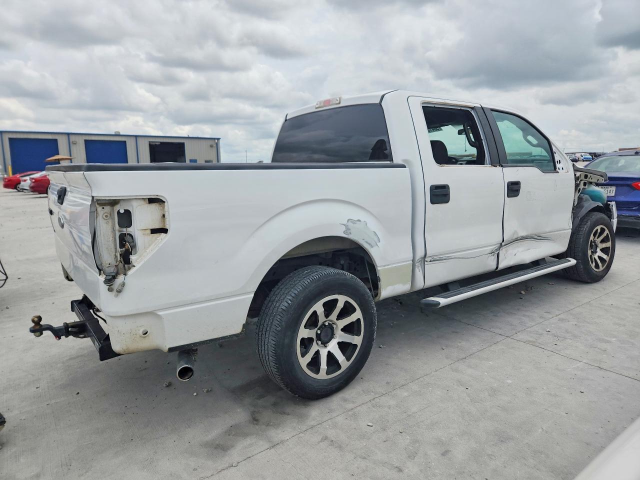 2011 Ford F150 Supercrew White vin: 1FTEW1CM3BFA40842