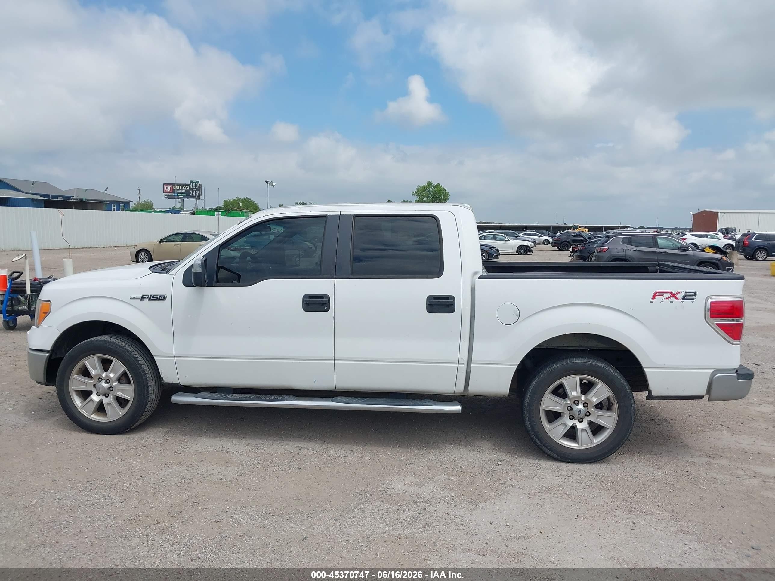 2011 Ford F-150 Xlt White vin: 1FTEW1CM4BKD47623