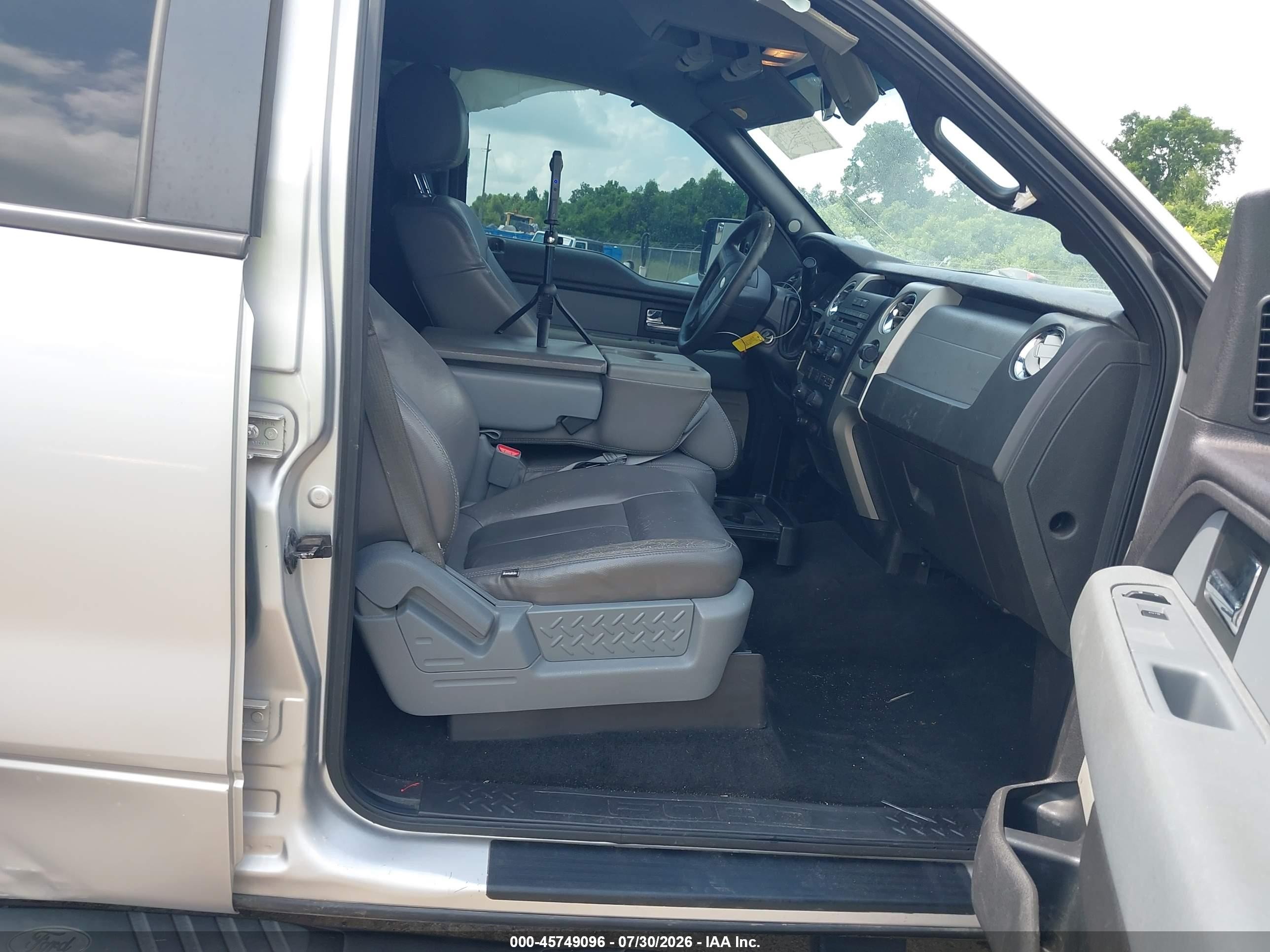 2012 Ford F-150 Xlt Silver vin: 1FTEW1CM4CFA48448