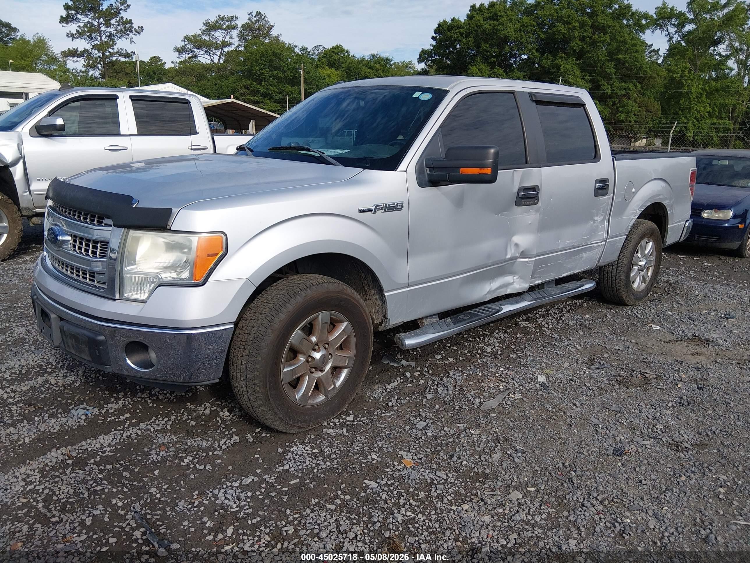 2013 Ford F-150 Xlt Silver vin: 1FTEW1CM4DFB72351
