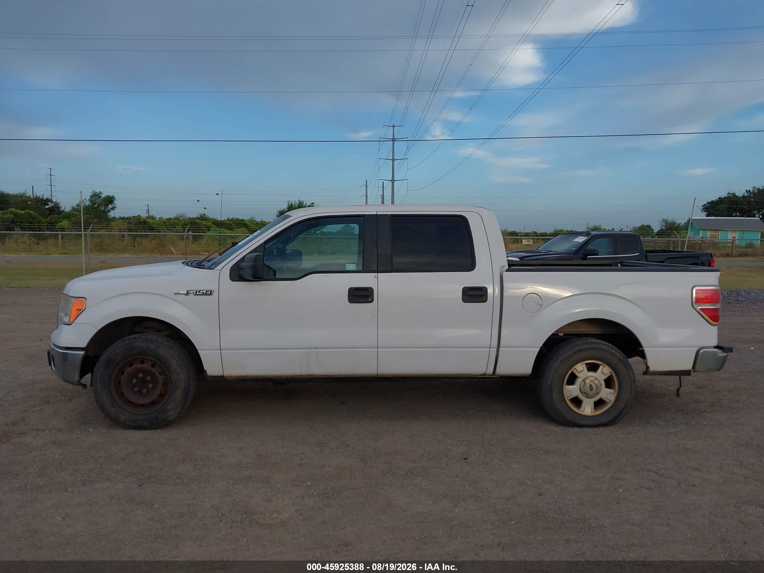 2014 Ford F-150 Xlt Белый vin: 1FTEW1CM4EKD71229