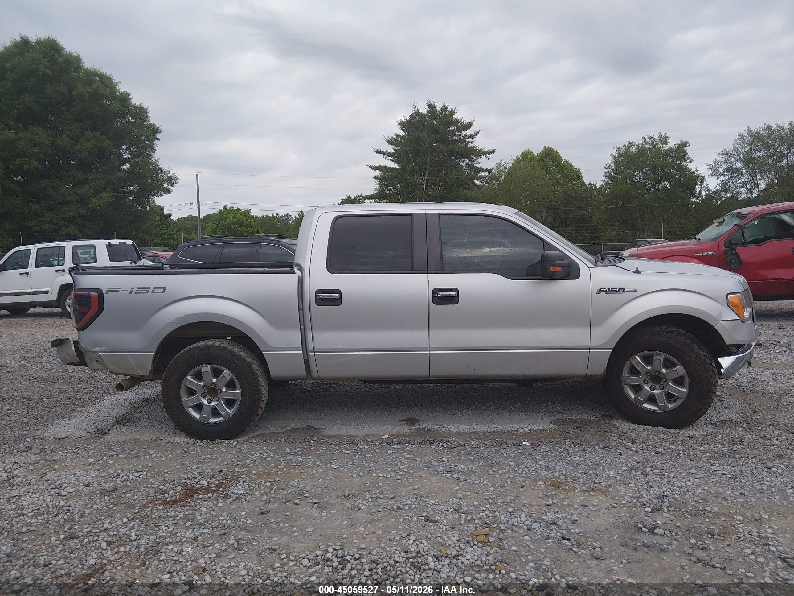 2013 Ford F-150 Xlt Silver vin: 1FTEW1CM5DKF41855