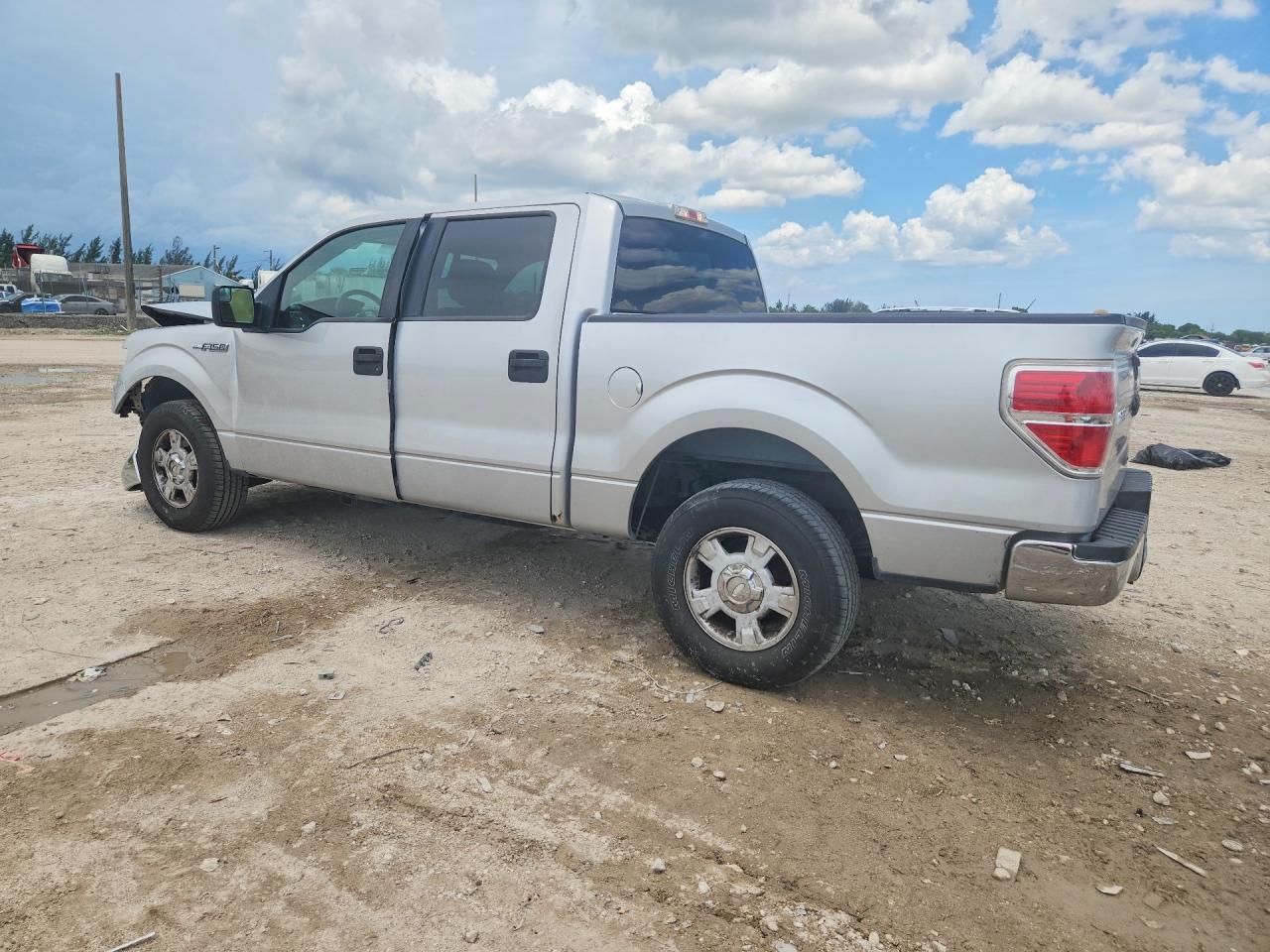 2011 Ford F150 Supercrew White vin: 1FTEW1CM6BKD28331