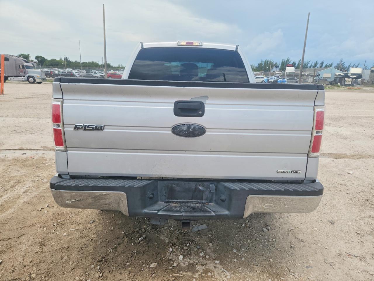 2011 Ford F150 Supercrew White vin: 1FTEW1CM6BKD28331