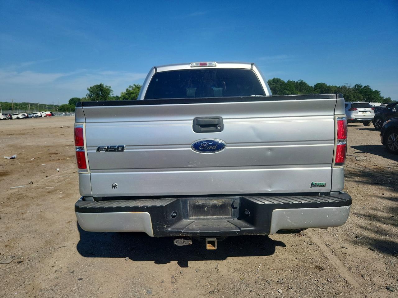 2011 Ford F150 Supercrew Silver vin: 1FTEW1CM8BFB53153