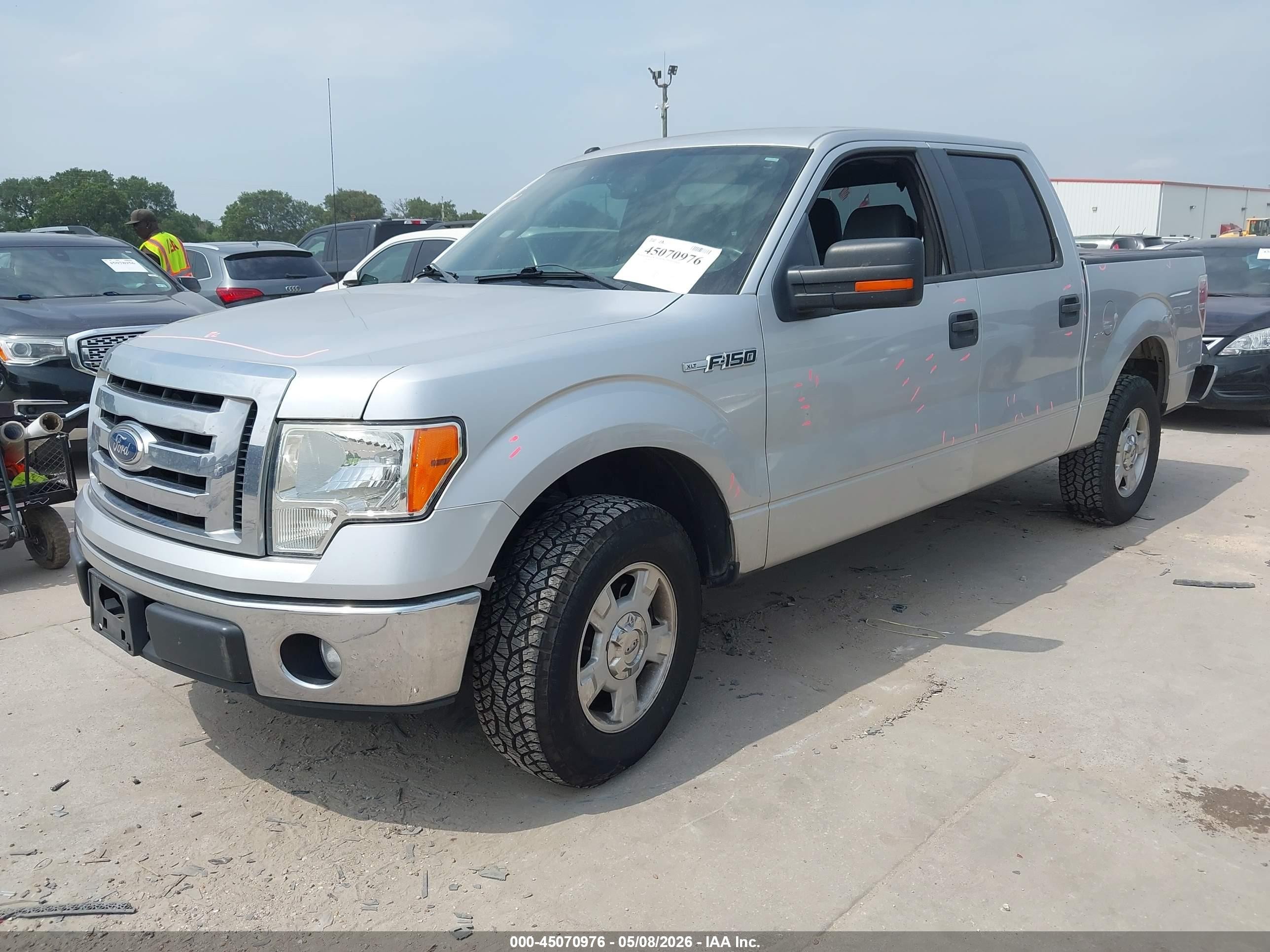 2011 Ford F-150 Xlt Silver vin: 1FTEW1CM8BFC26909
