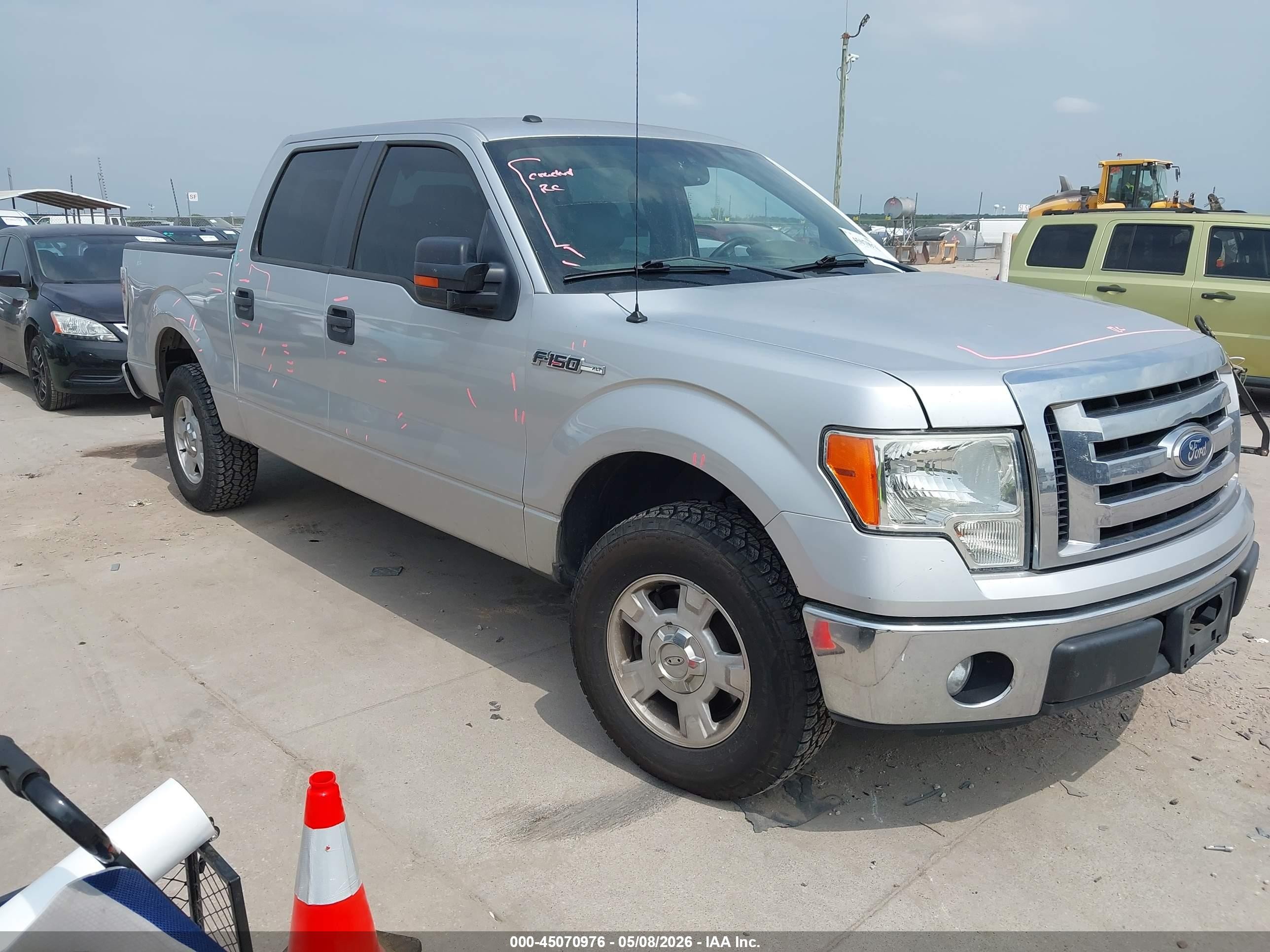 2011 Ford F-150 Xlt Silver vin: 1FTEW1CM8BFC26909
