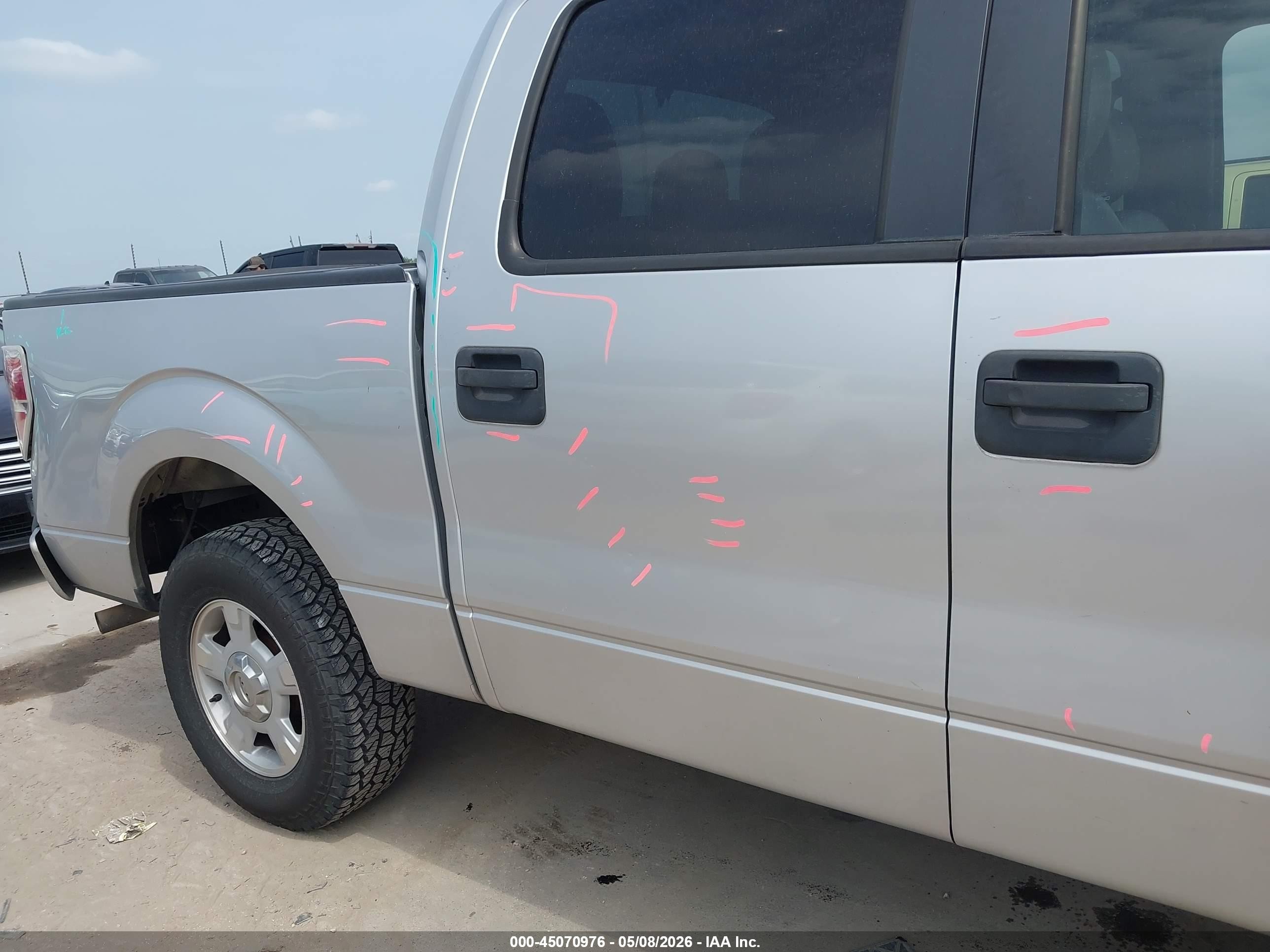 2011 Ford F-150 Xlt Silver vin: 1FTEW1CM8BFC26909