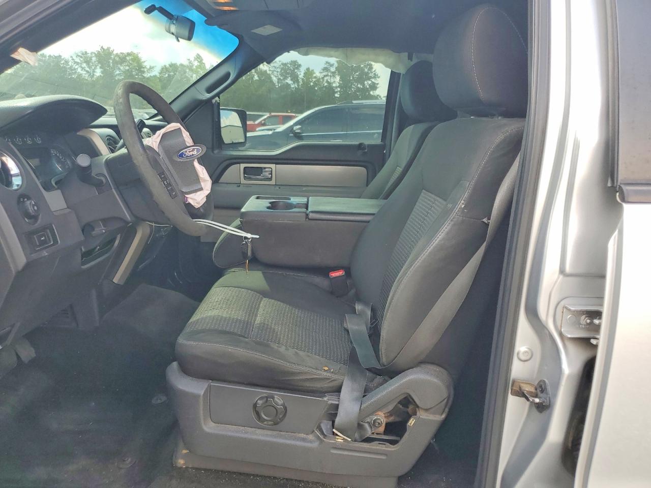 2011 Ford F150 Supercrew Silver vin: 1FTEW1CM8BKD37709