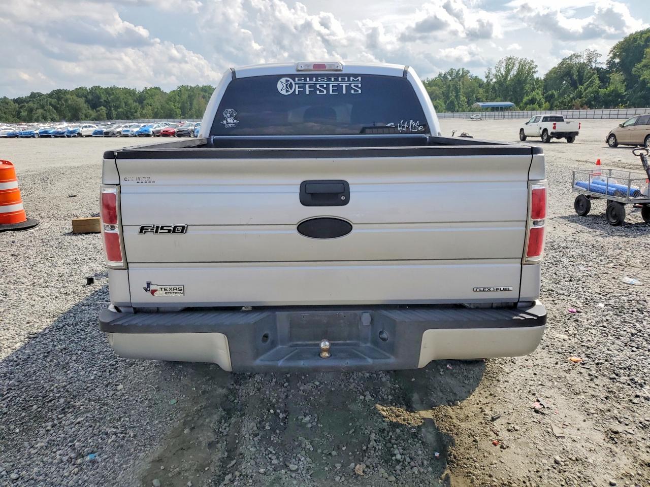 2011 Ford F150 Supercrew Silver vin: 1FTEW1CM8BKD37709