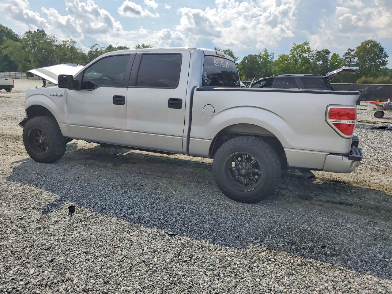 2011 Ford F150 Supercrew Silver vin: 1FTEW1CM8BKD37709