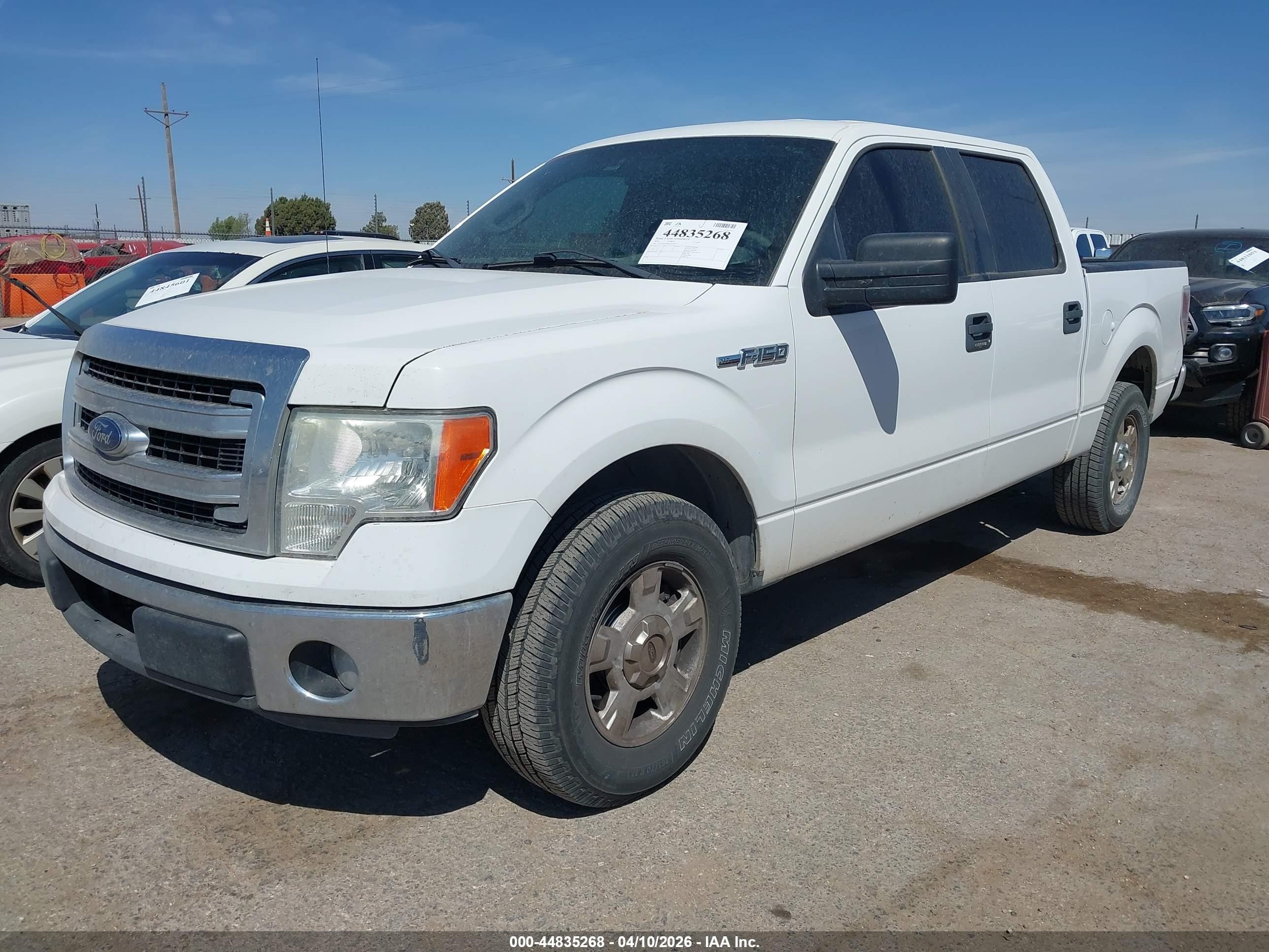 2014 Ford F-150 Xlt White vin: 1FTEW1CM8EFA69497