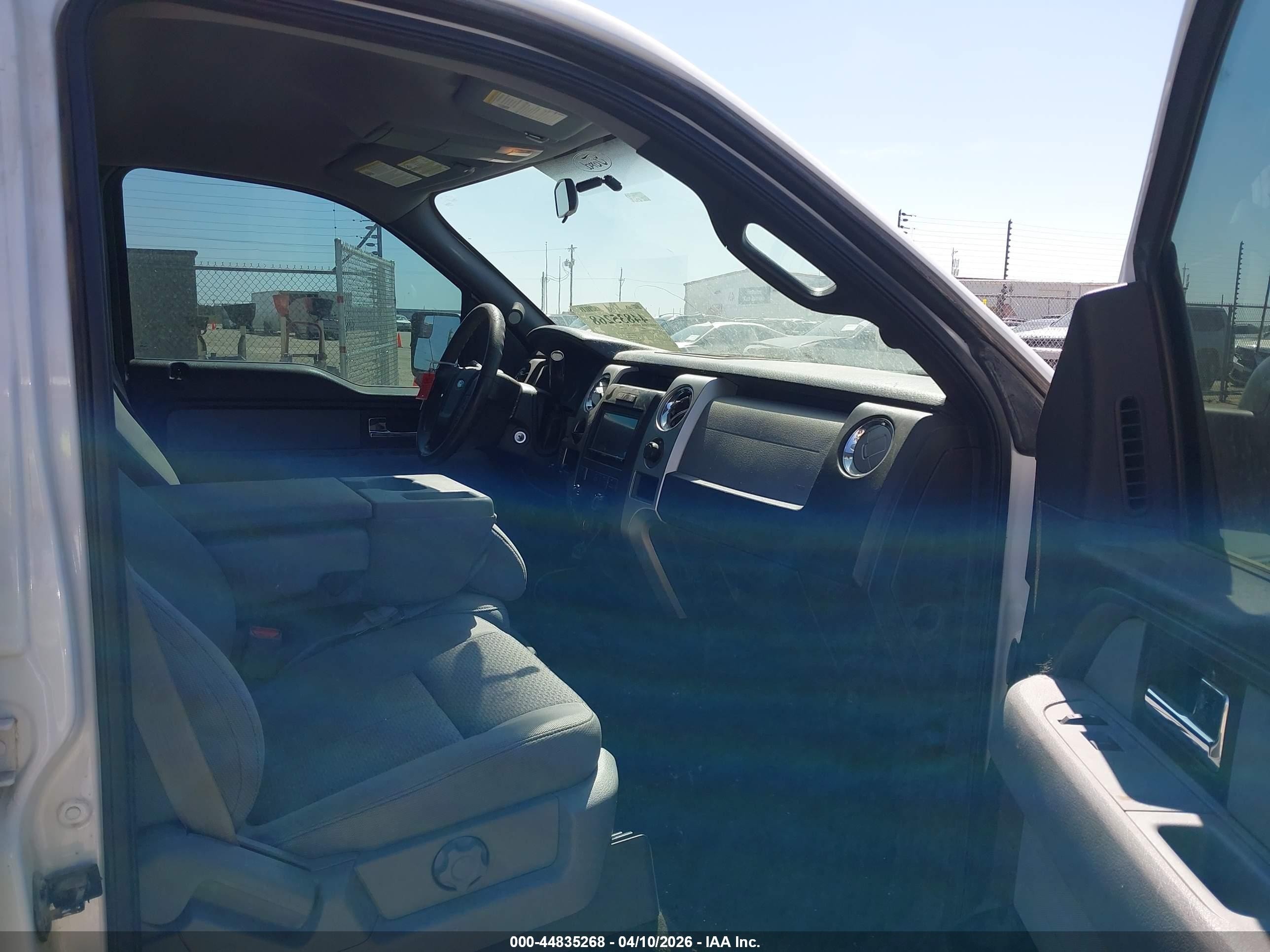 2014 Ford F-150 Xlt White vin: 1FTEW1CM8EFA69497