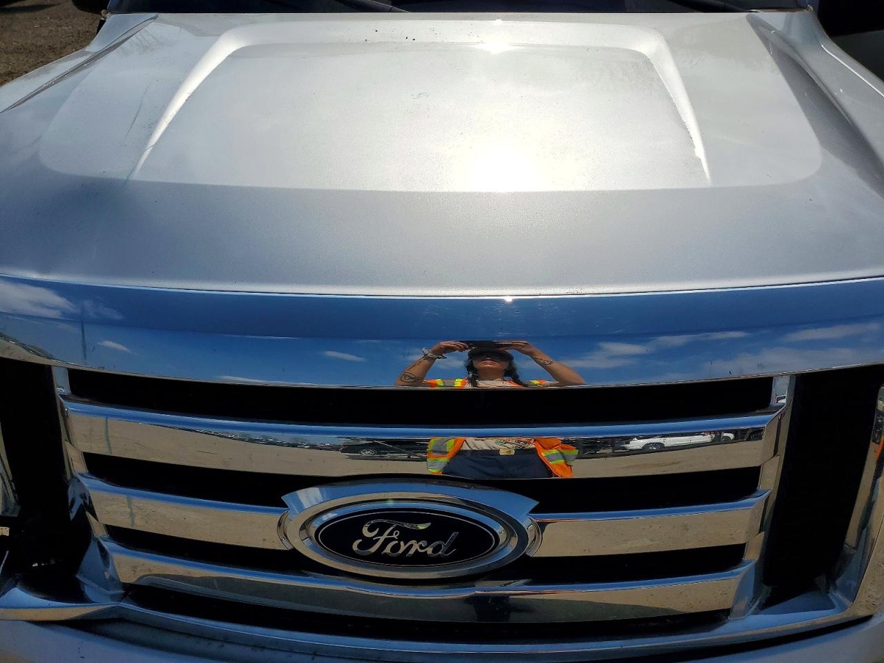 2011 Ford F150 Supercrew Silver vin: 1FTEW1CM9BFA15931