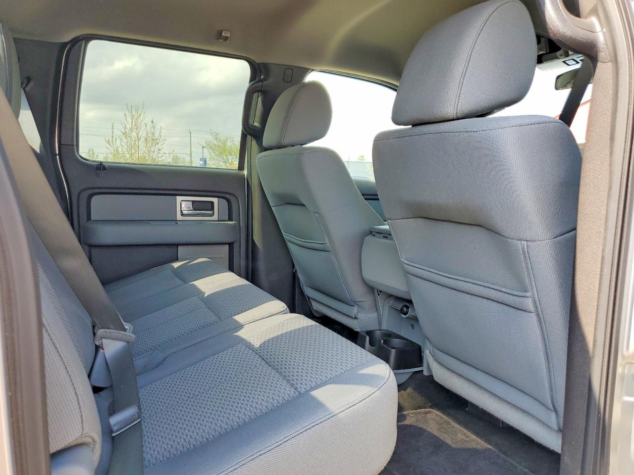 2011 Ford F150 Supercrew Silver vin: 1FTEW1CM9BFA15931