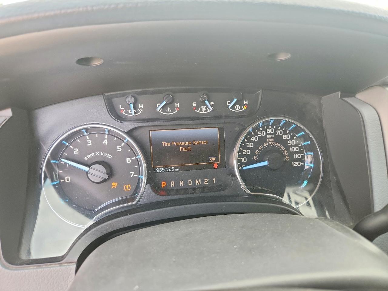 2011 Ford F150 Supercrew Silver vin: 1FTEW1CMXBFC04846