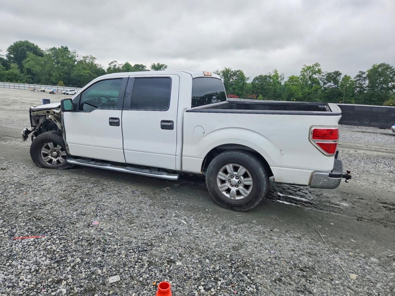 2011 Ford F150 Supercrew White vin: 1FTEW1CMXBFD20208