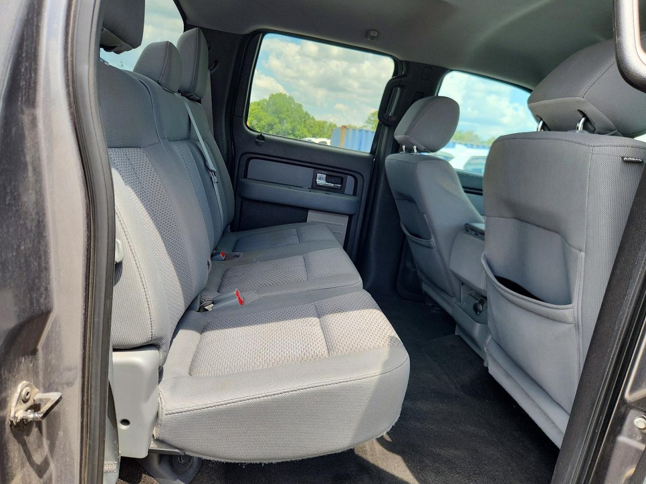 2013 Ford F150 Supercrew Gray vin: 1FTEW1CMXDFA58290