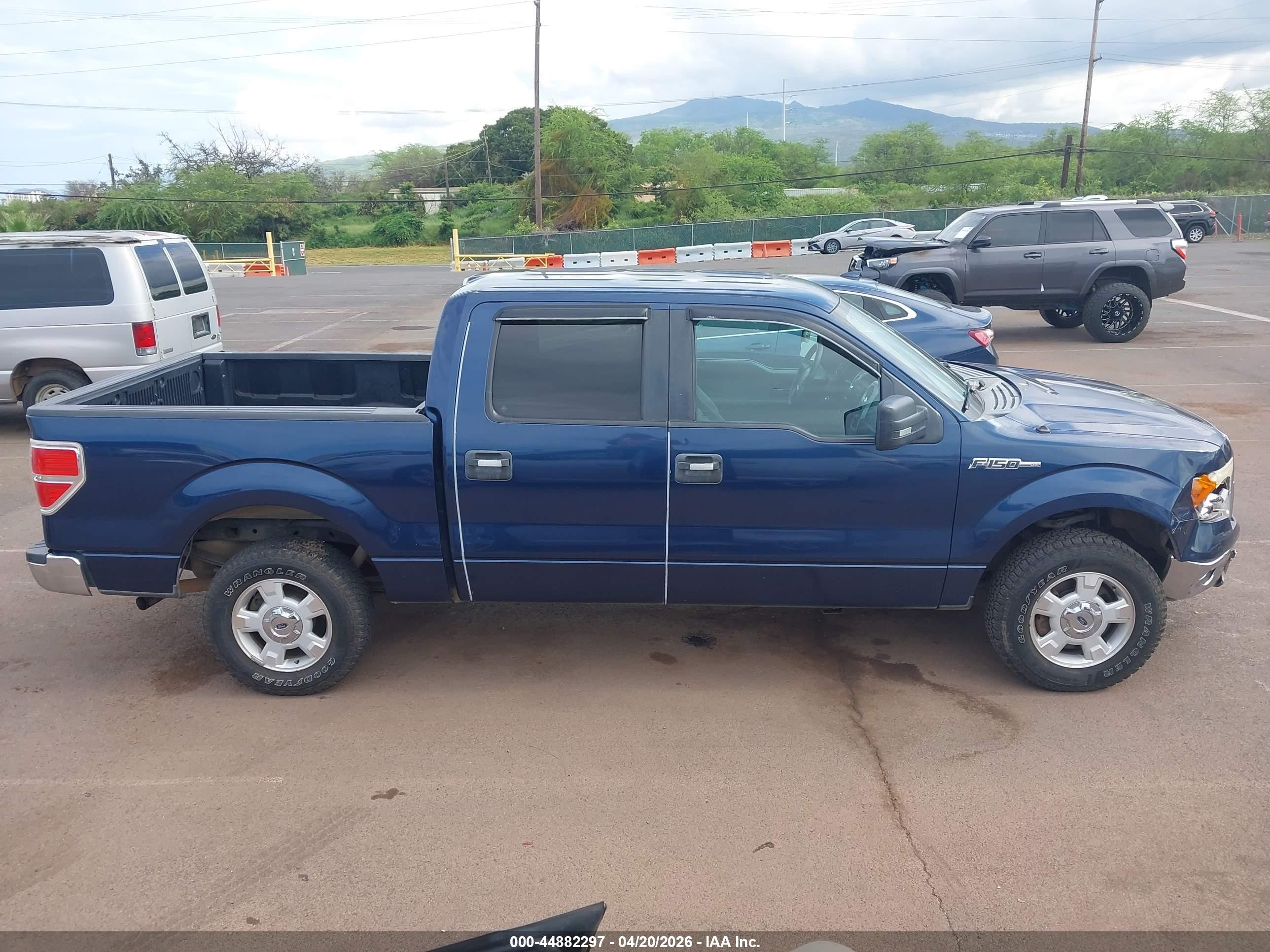 2014 Ford F-150 Xlt Blue vin: 1FTEW1CMXEFA18227