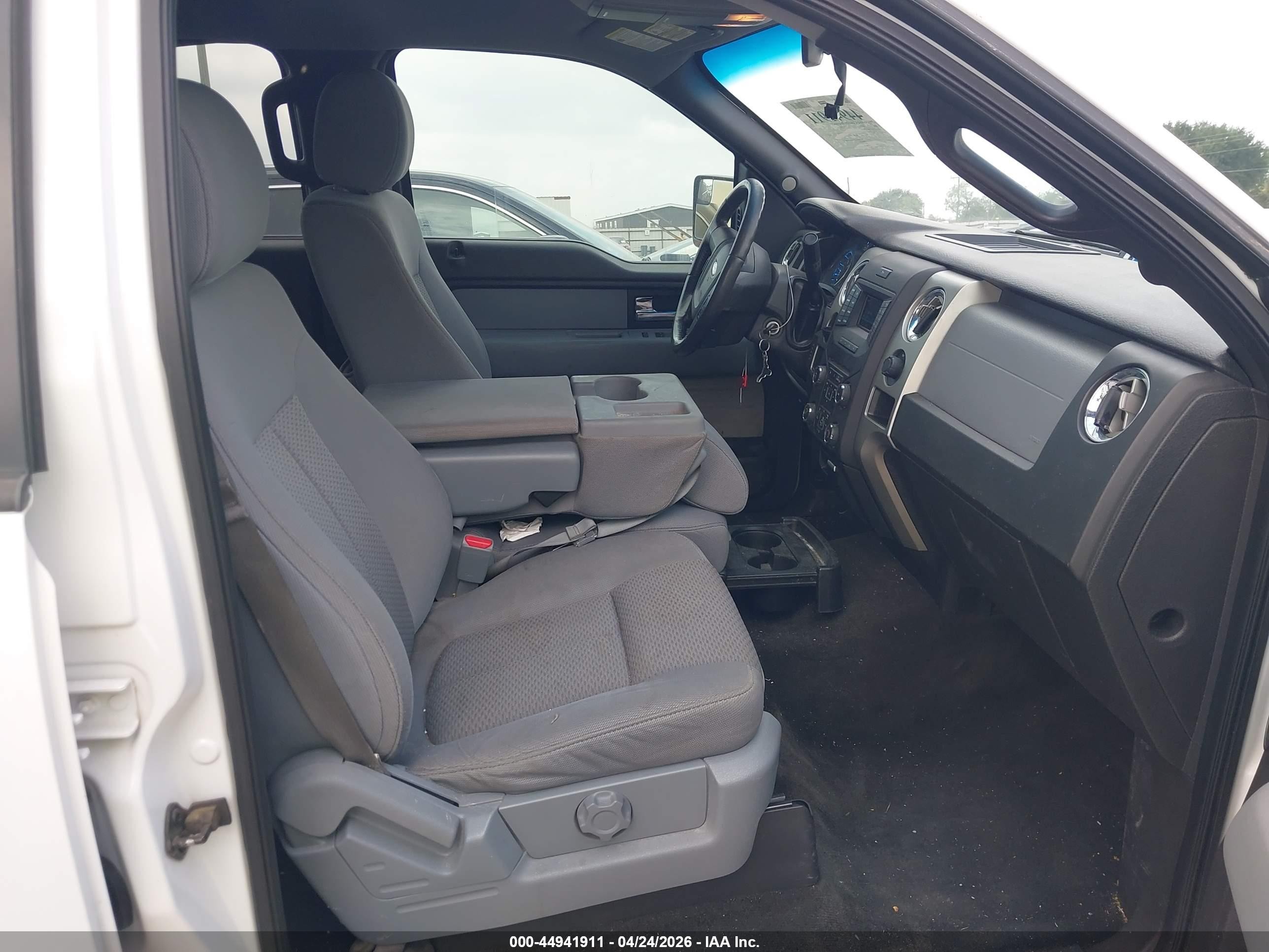 2014 Ford F-150 Xlt White vin: 1FTEW1CMXEFC70320