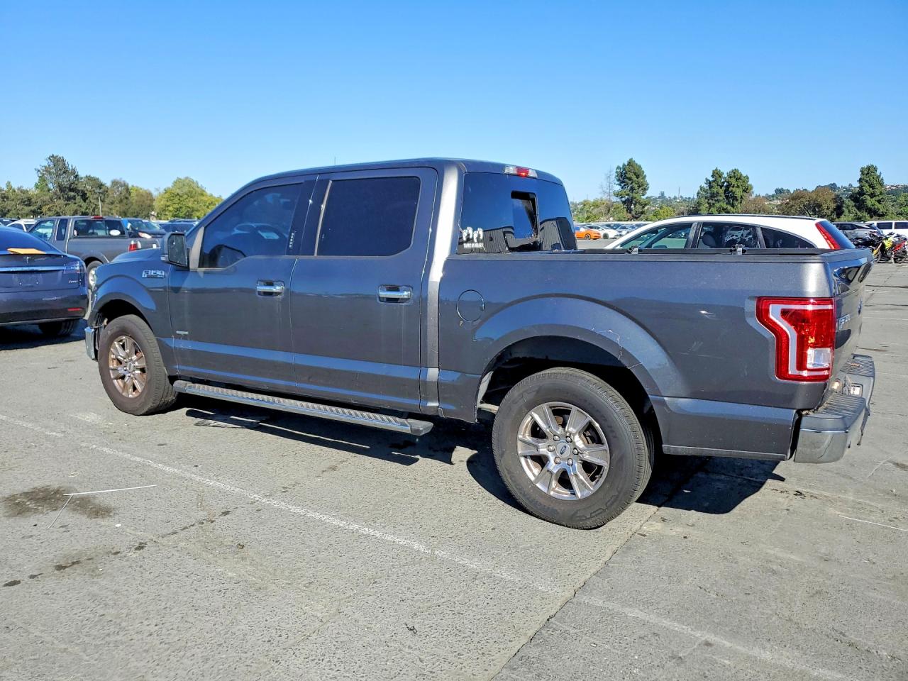 2015 Ford F150 Supercrew Gray vin: 1FTEW1CP0FFA57694