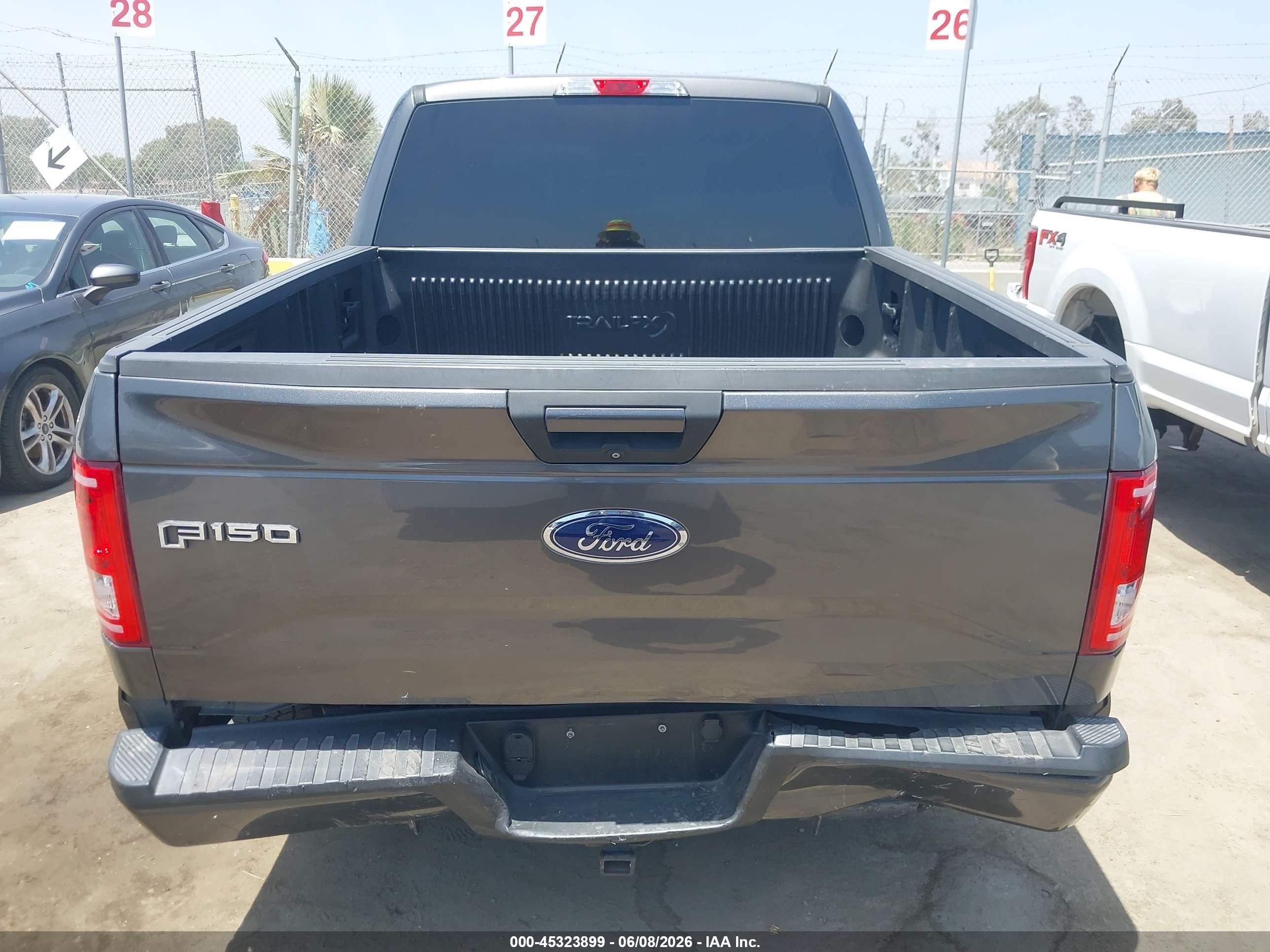 2015 Ford F-150 Xlt Gray vin: 1FTEW1CP0FKE76121