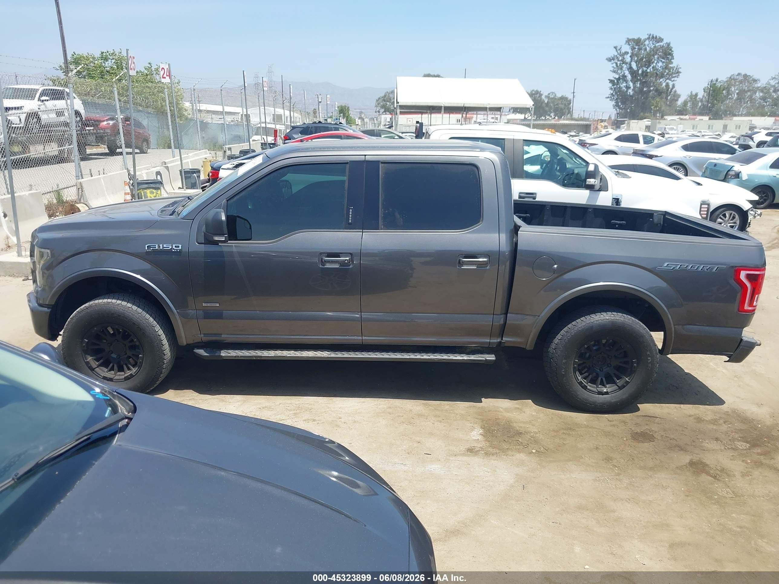 2015 Ford F-150 Xlt Gray vin: 1FTEW1CP0FKE76121