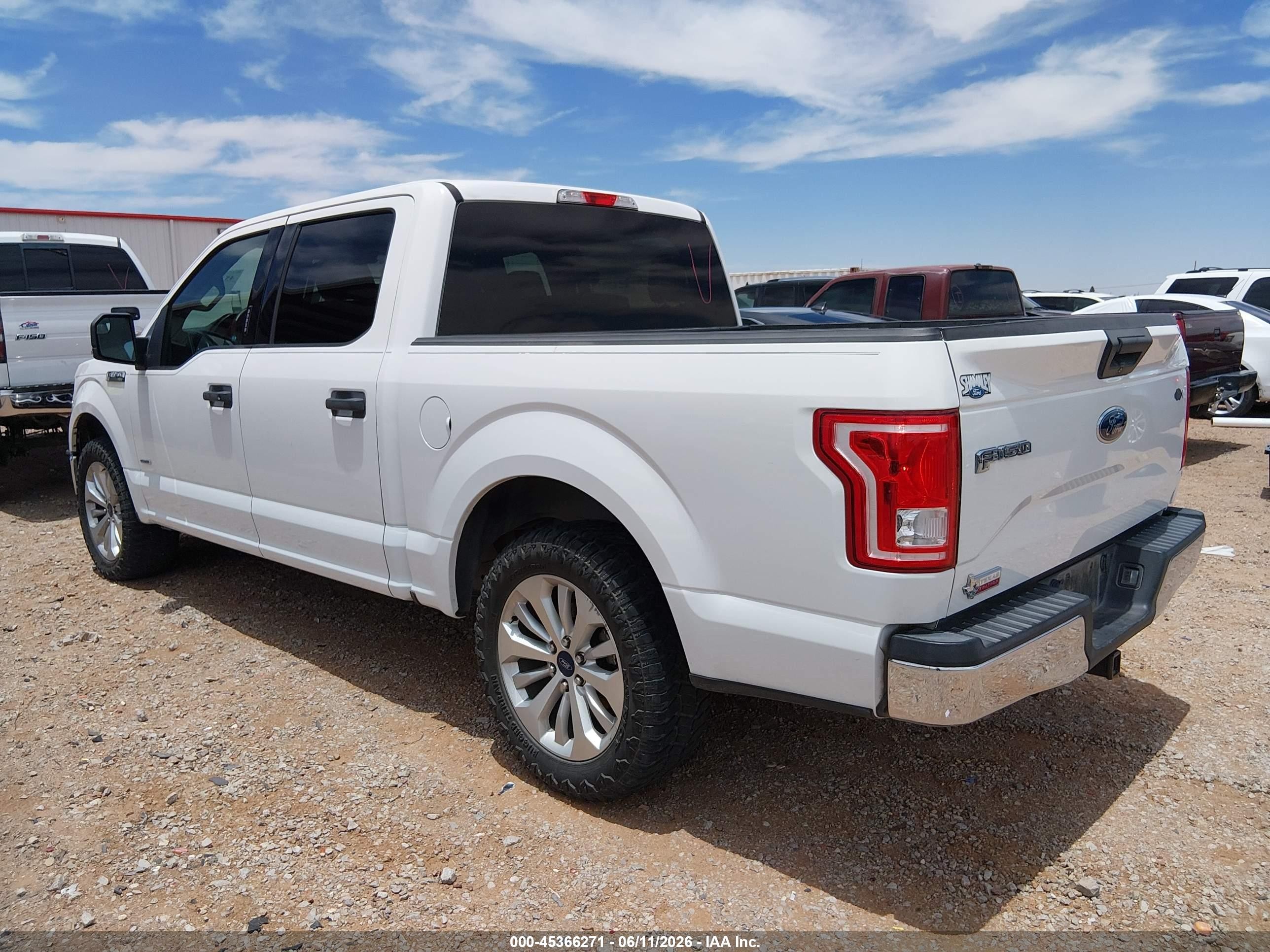 2015 Ford F-150 Xlt White vin: 1FTEW1CP1FFA79350