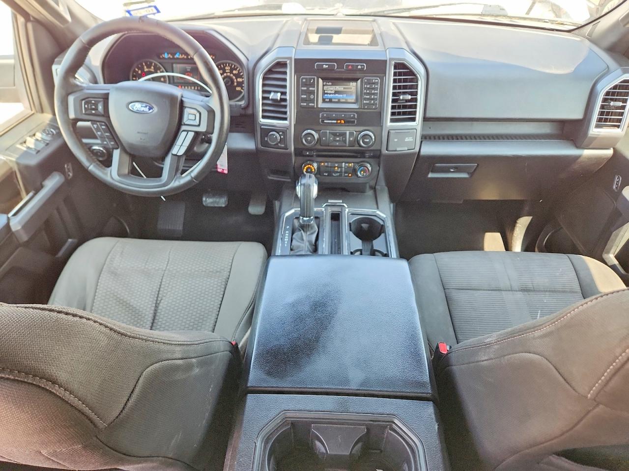 2015 Ford F150 Supercrew Серебряный vin: 1FTEW1CP1FKD15910