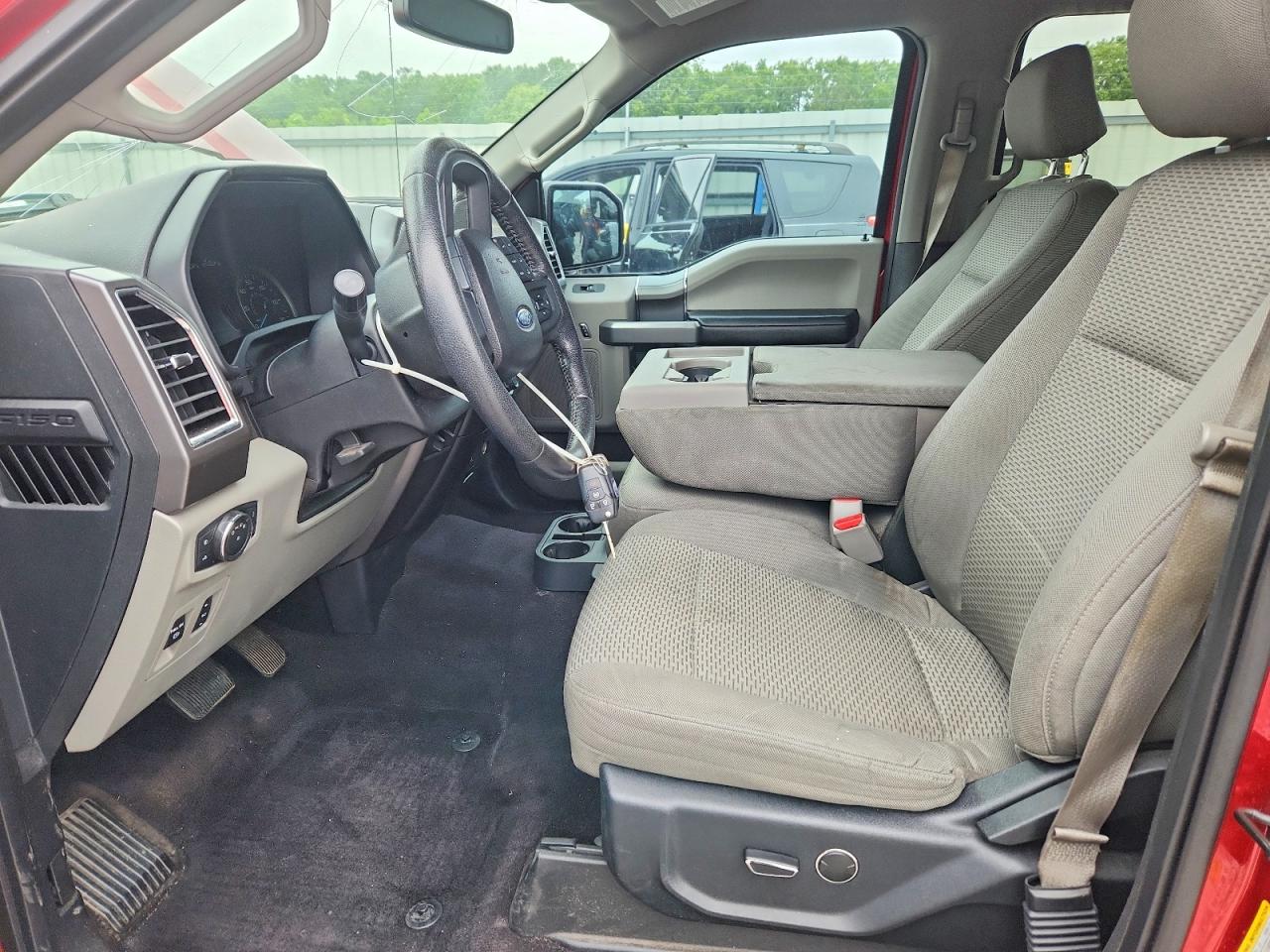 2015 Ford F150 Supercrew Red vin: 1FTEW1CP1FKD57574