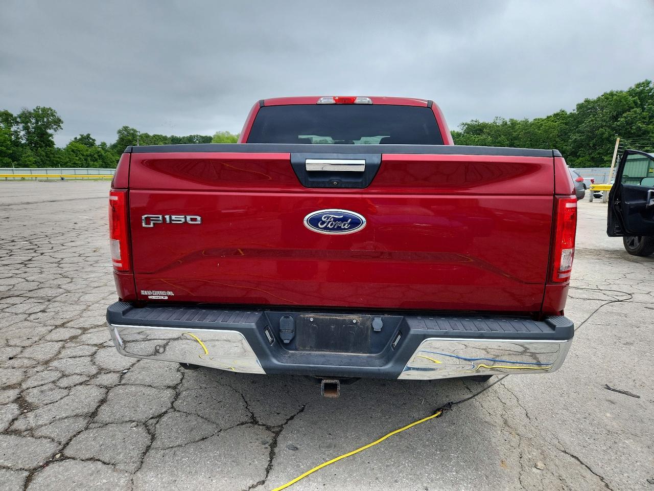 2015 Ford F150 Supercrew Red vin: 1FTEW1CP1FKD57574