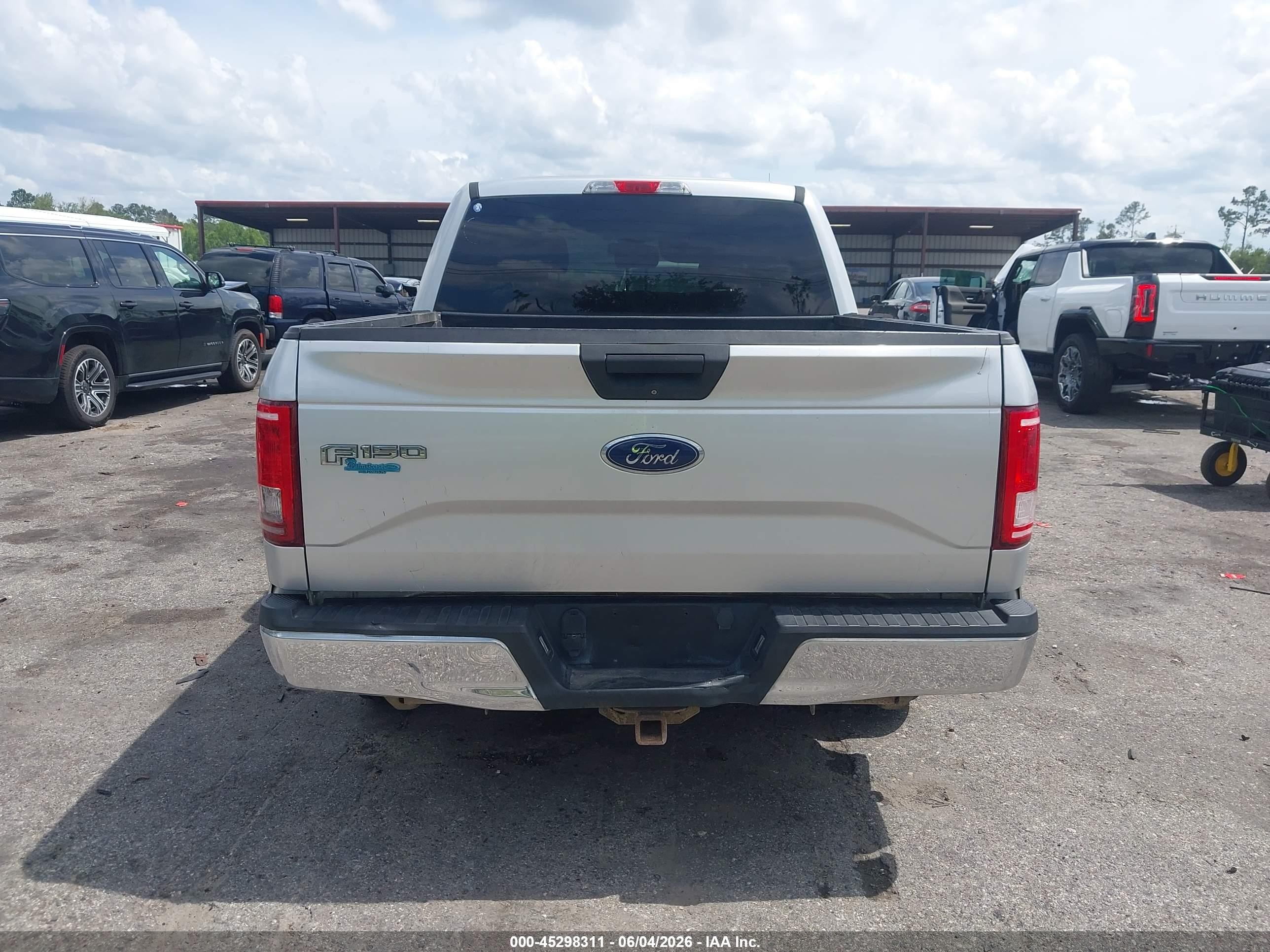 2015 Ford F-150 Xlt Silver vin: 1FTEW1CP2FFA67952