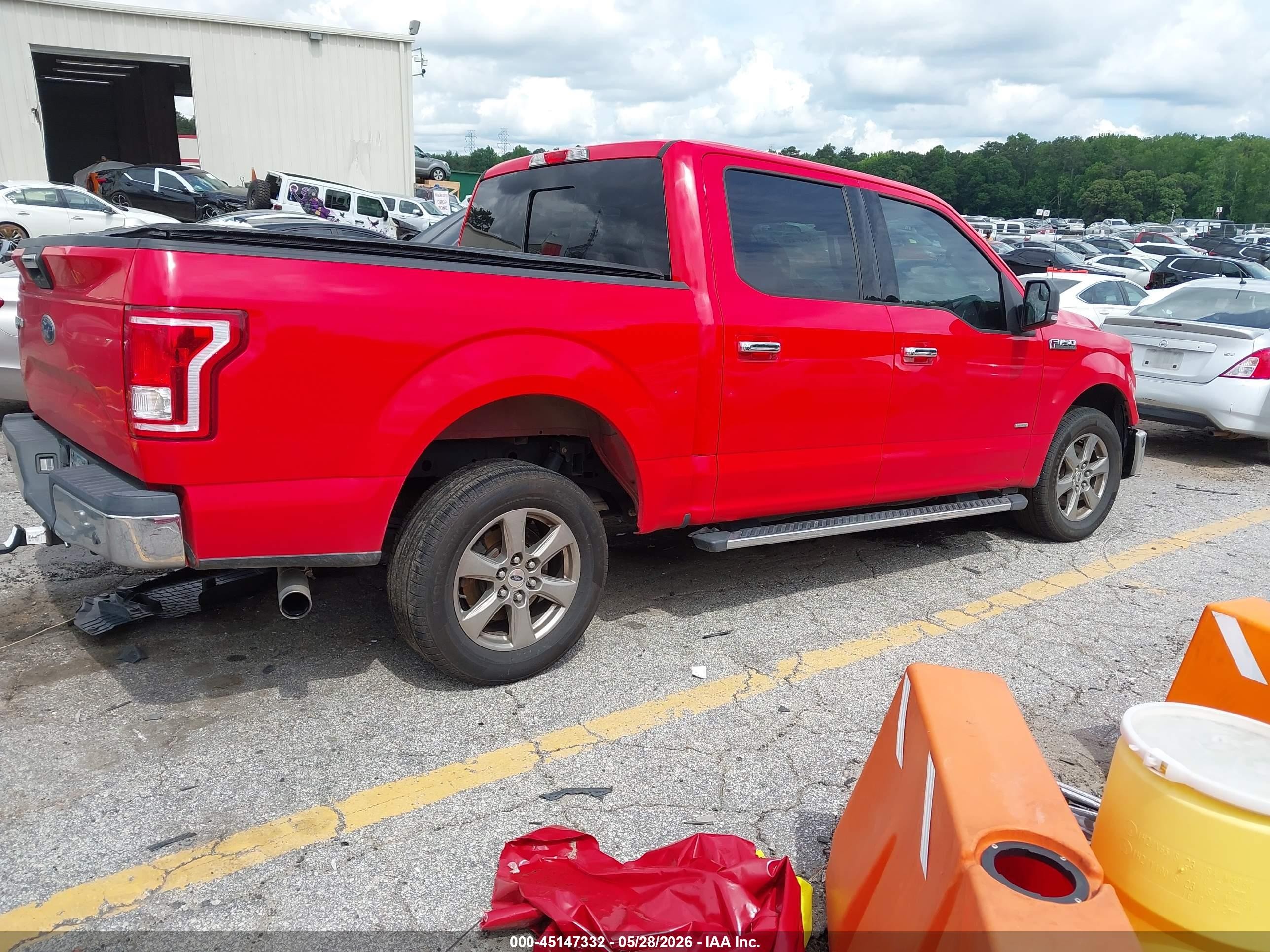 2015 Ford F-150 Xlt Red vin: 1FTEW1CP2FFB29379