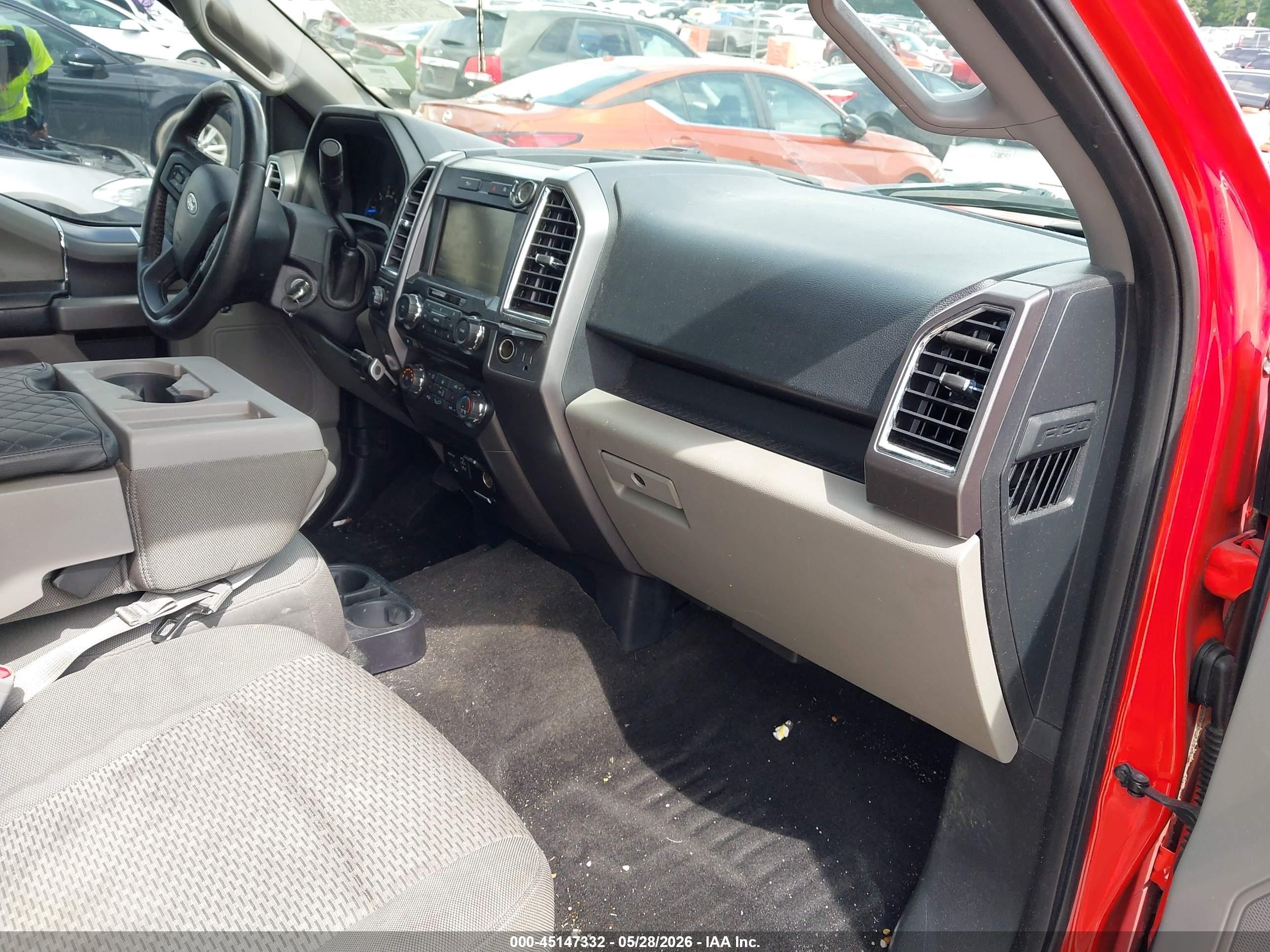 2015 Ford F-150 Xlt Red vin: 1FTEW1CP2FFB29379