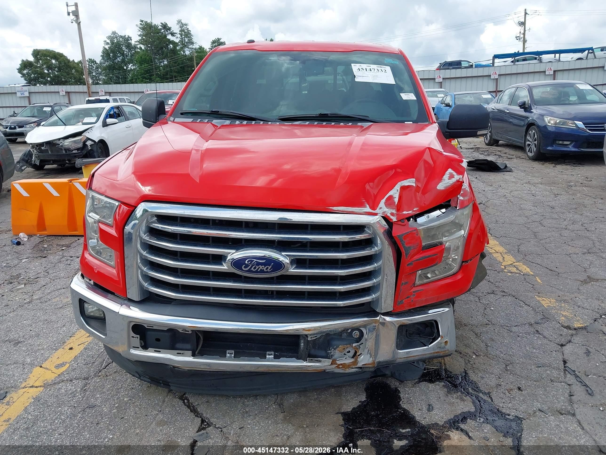 2015 Ford F-150 Xlt Red vin: 1FTEW1CP2FFB29379
