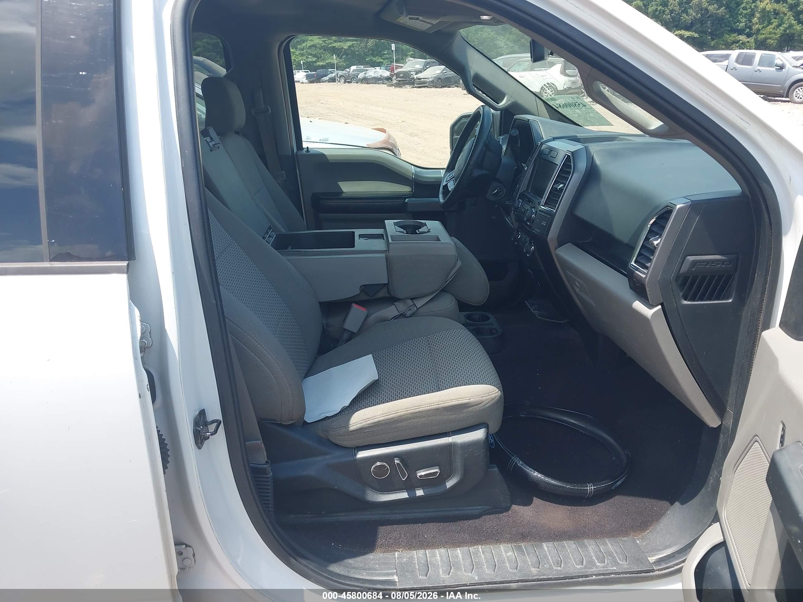 2015 Ford F-150 Xlt White vin: 1FTEW1CP2FFB76671