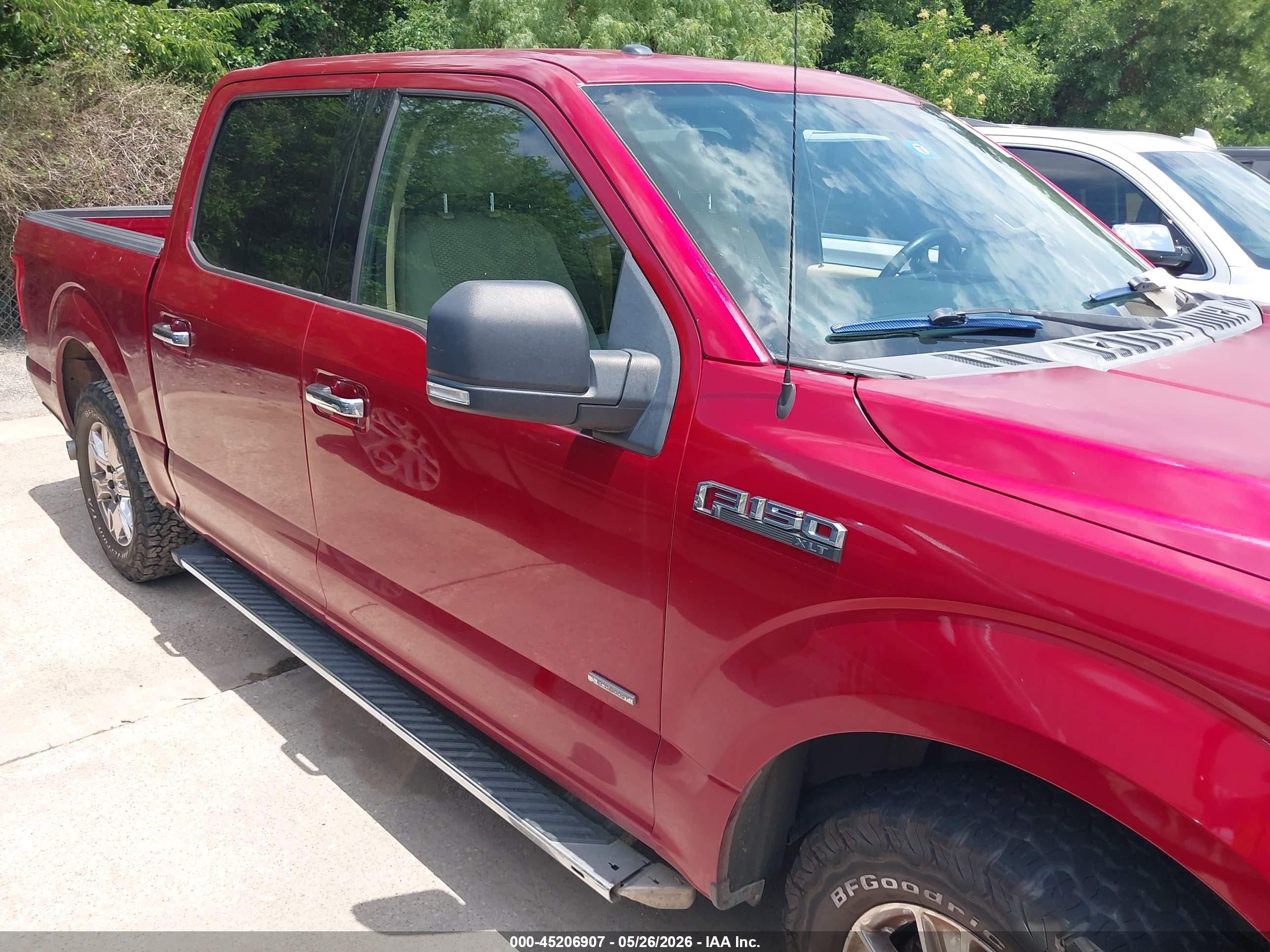 2015 Ford F-150 Xlt Red vin: 1FTEW1CP2FKF01195