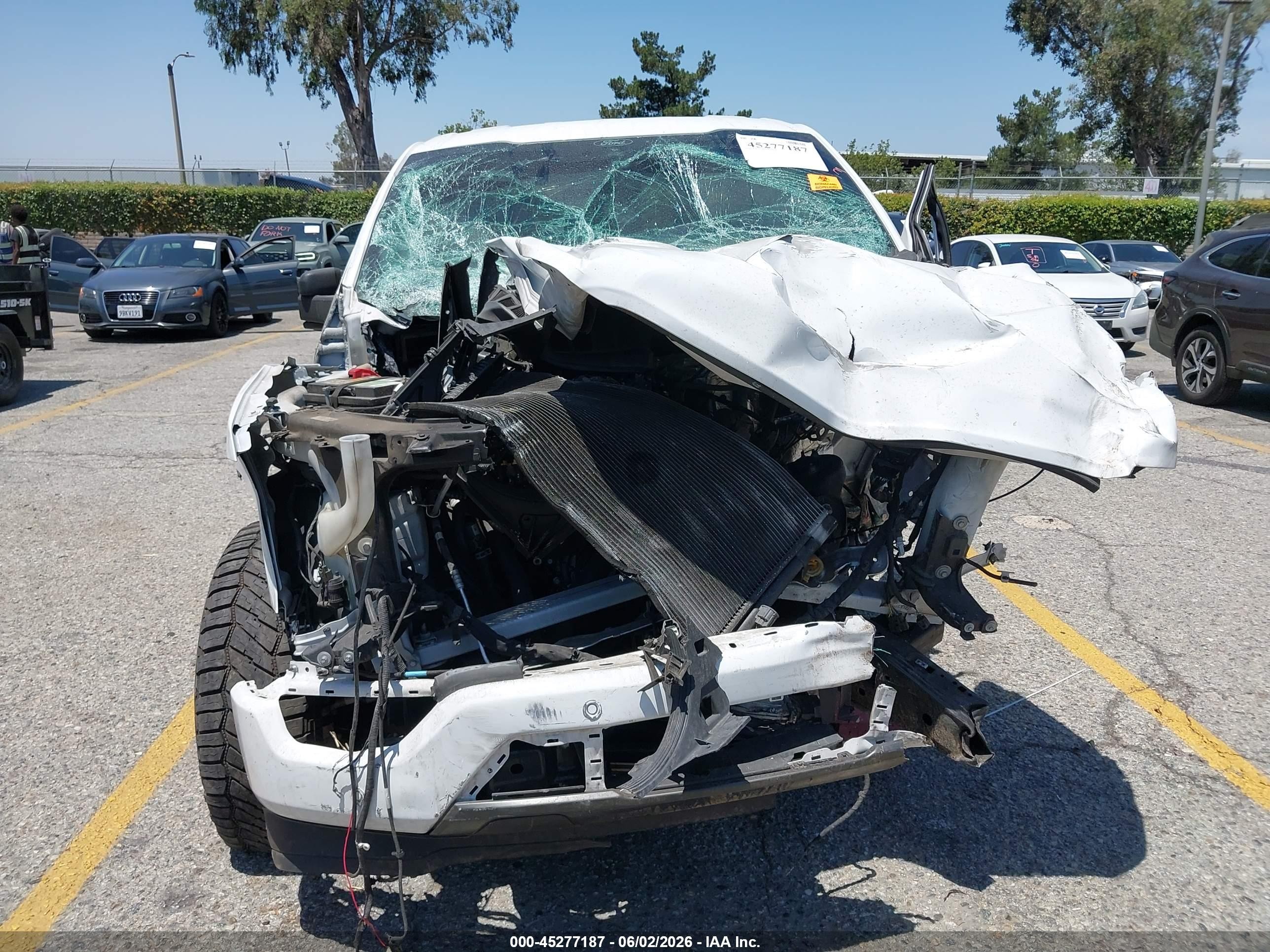 2021 Ford F-150 Xlt White vin: 1FTEW1CP2MFA52705